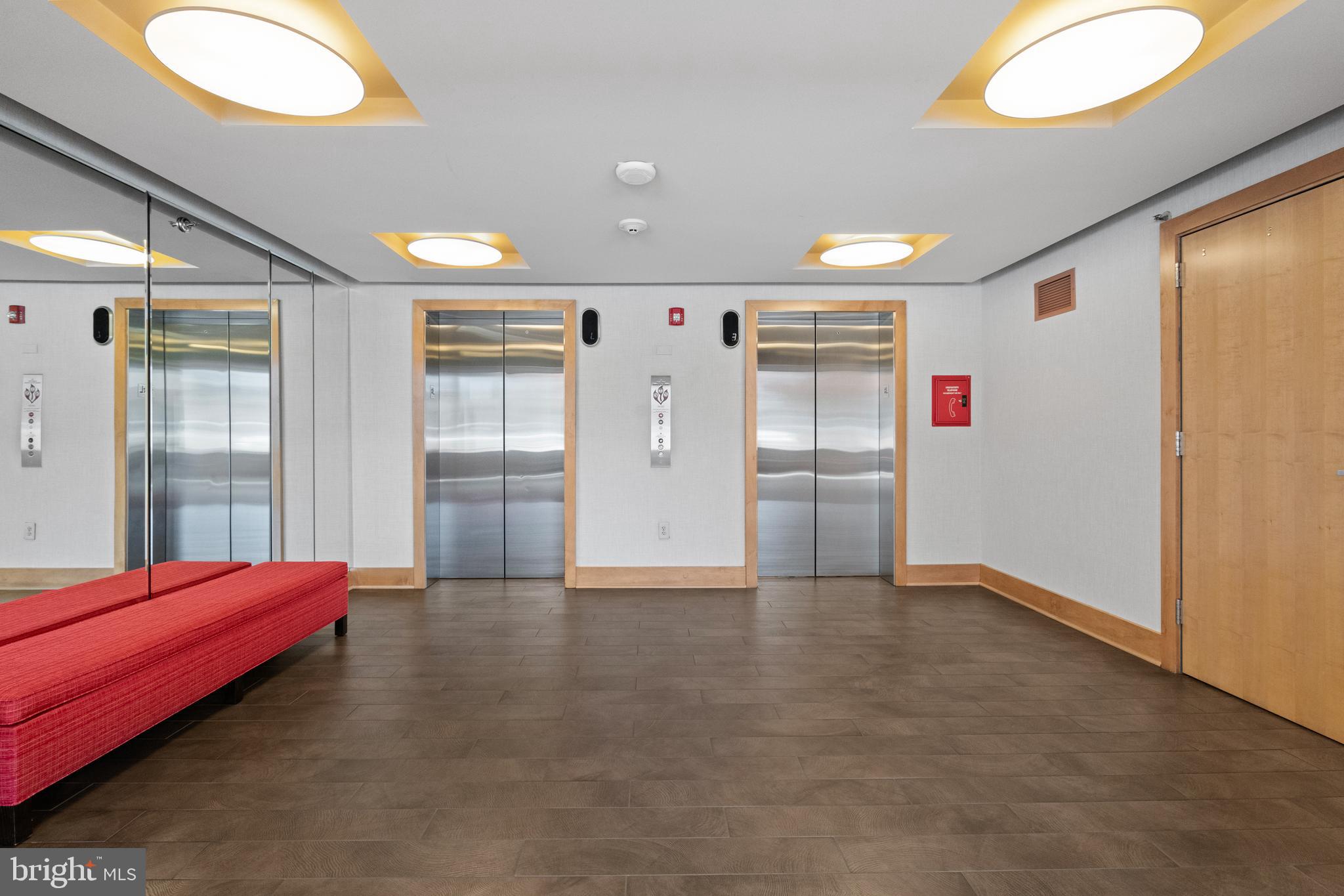 CRYSTAL GATEWAY - Residential