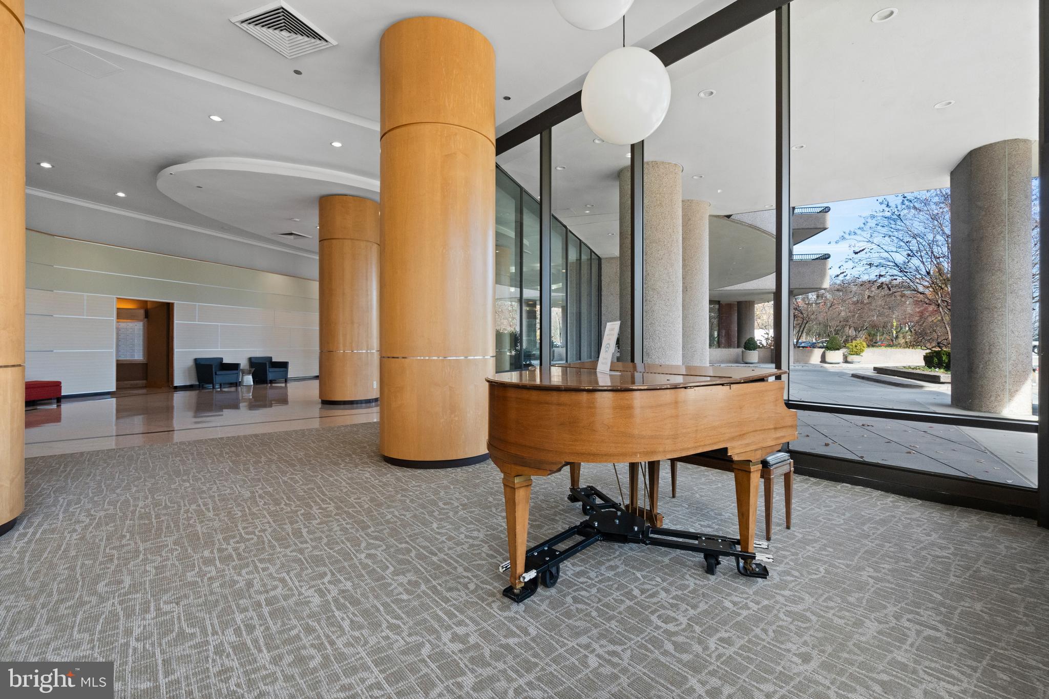 CRYSTAL GATEWAY - Residential