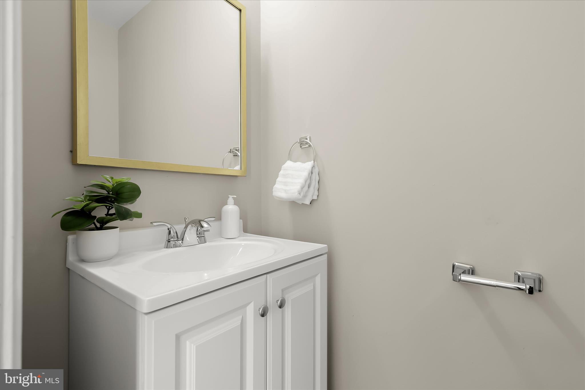 COUNTRY WALK - Residential