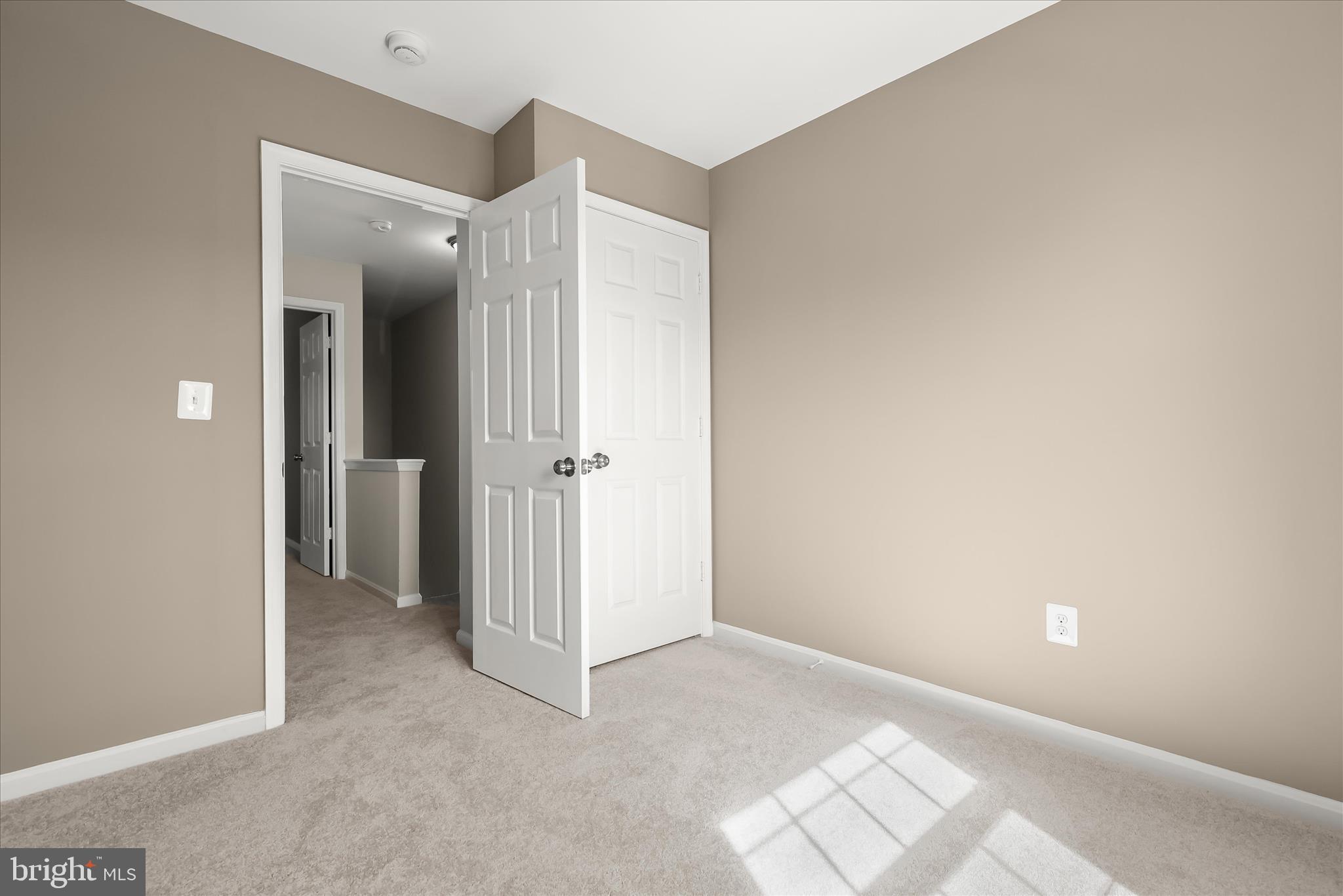 COUNTRY WALK - Residential