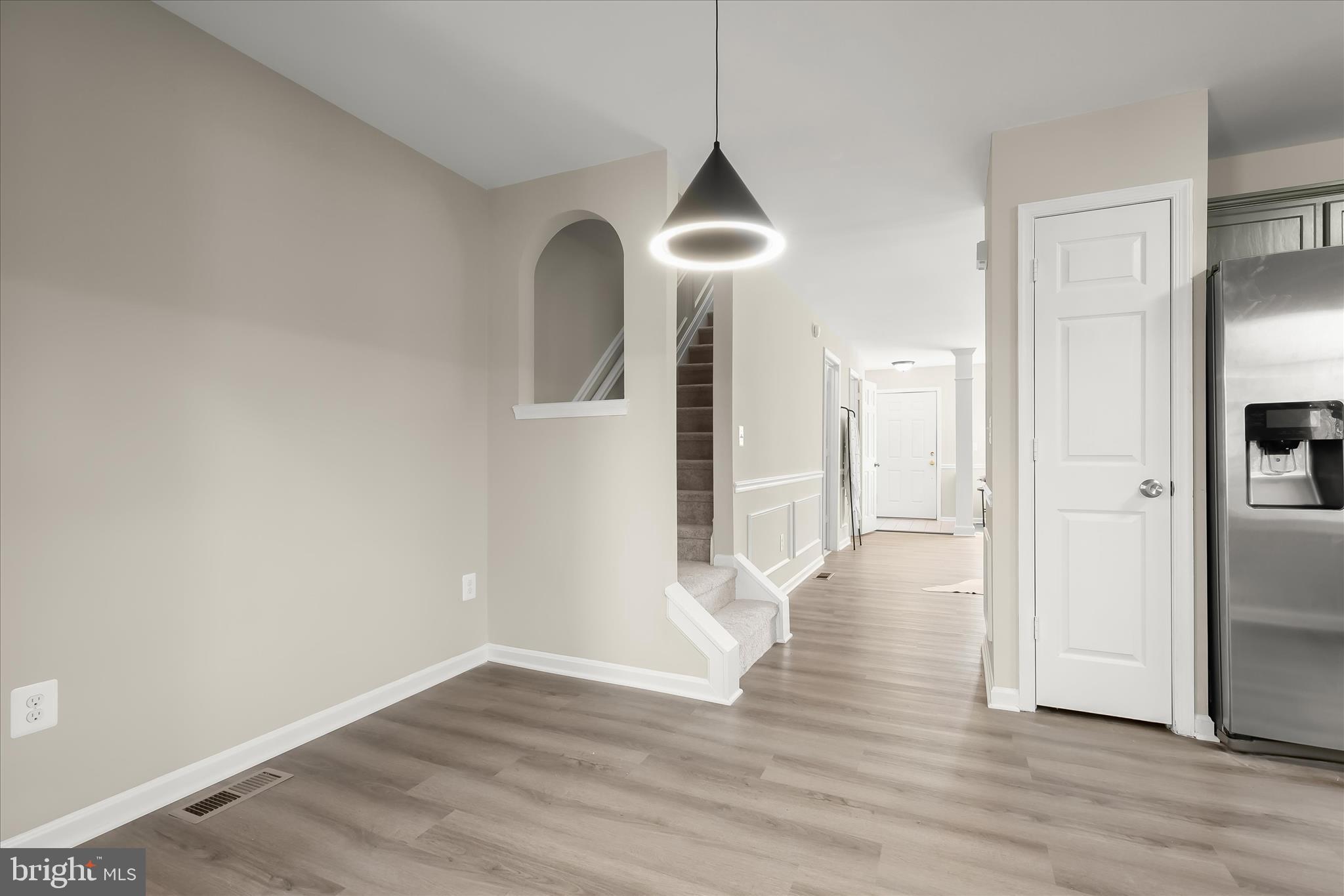 COUNTRY WALK - Residential