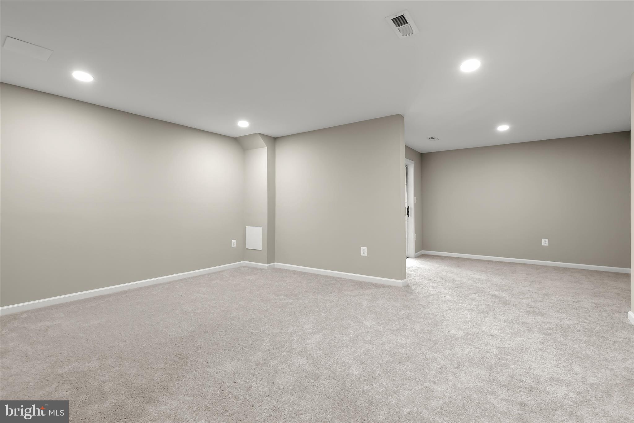 COUNTRY WALK - Residential