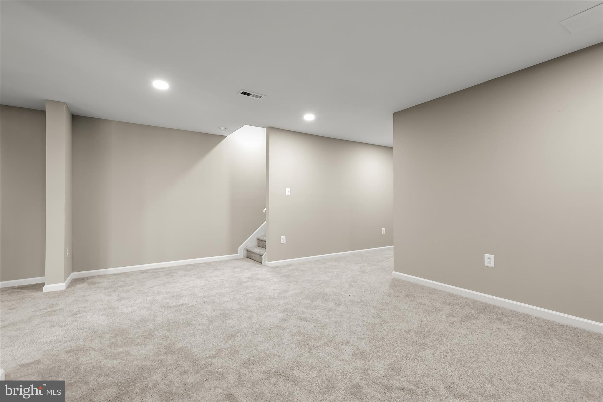 COUNTRY WALK - Residential