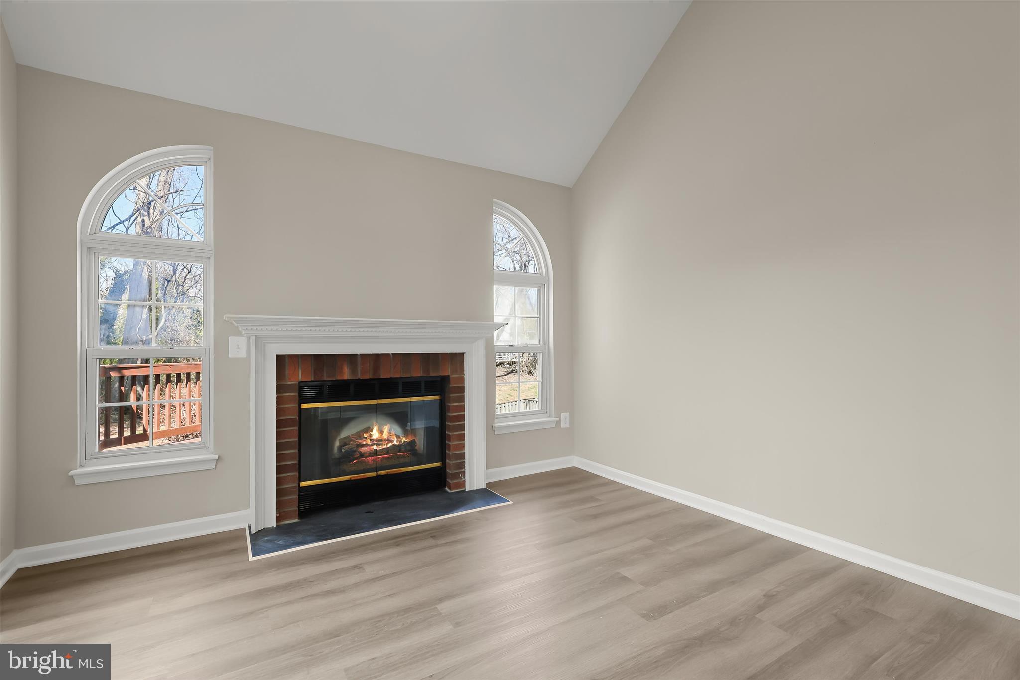 COUNTRY WALK - Residential