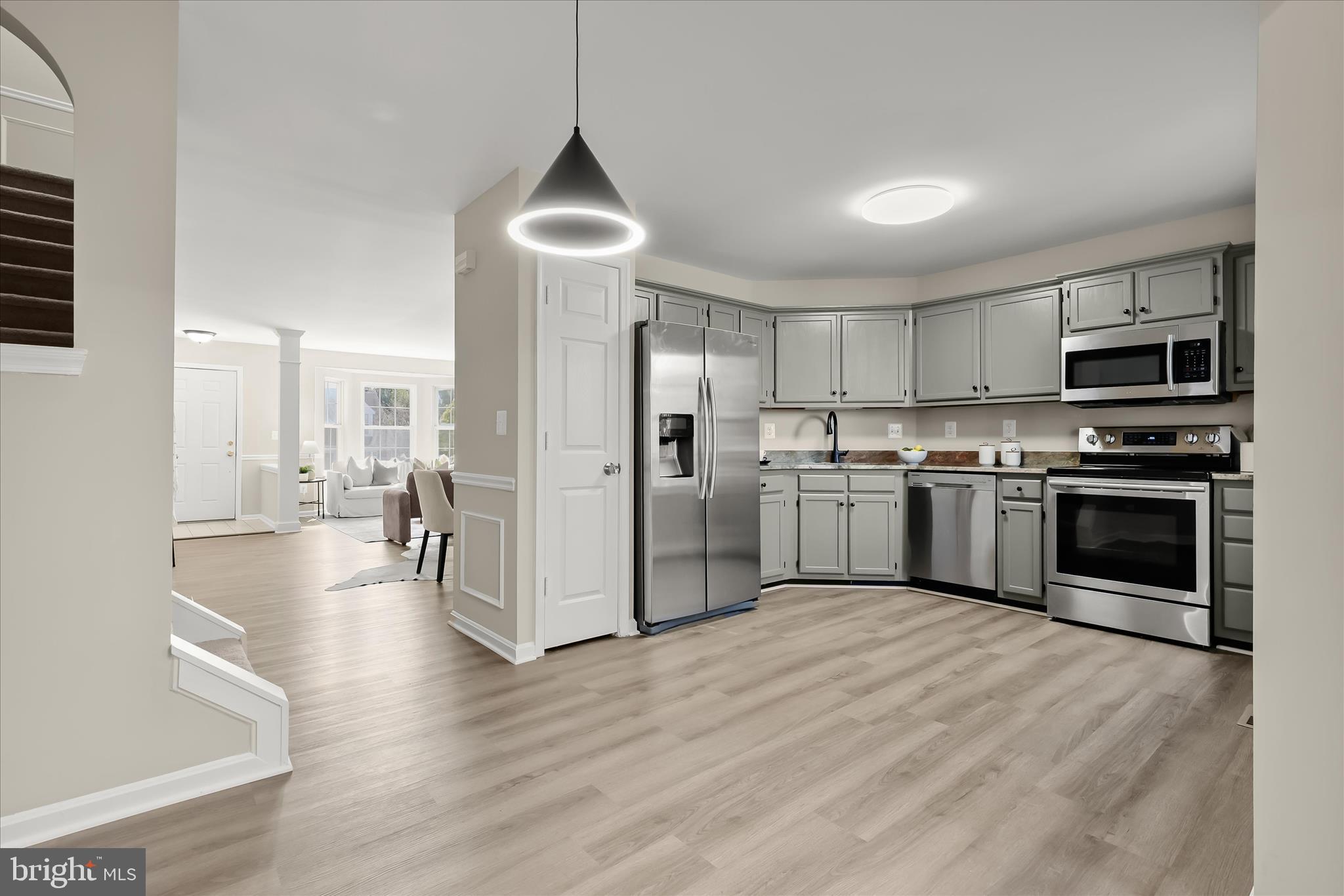 COUNTRY WALK - Residential