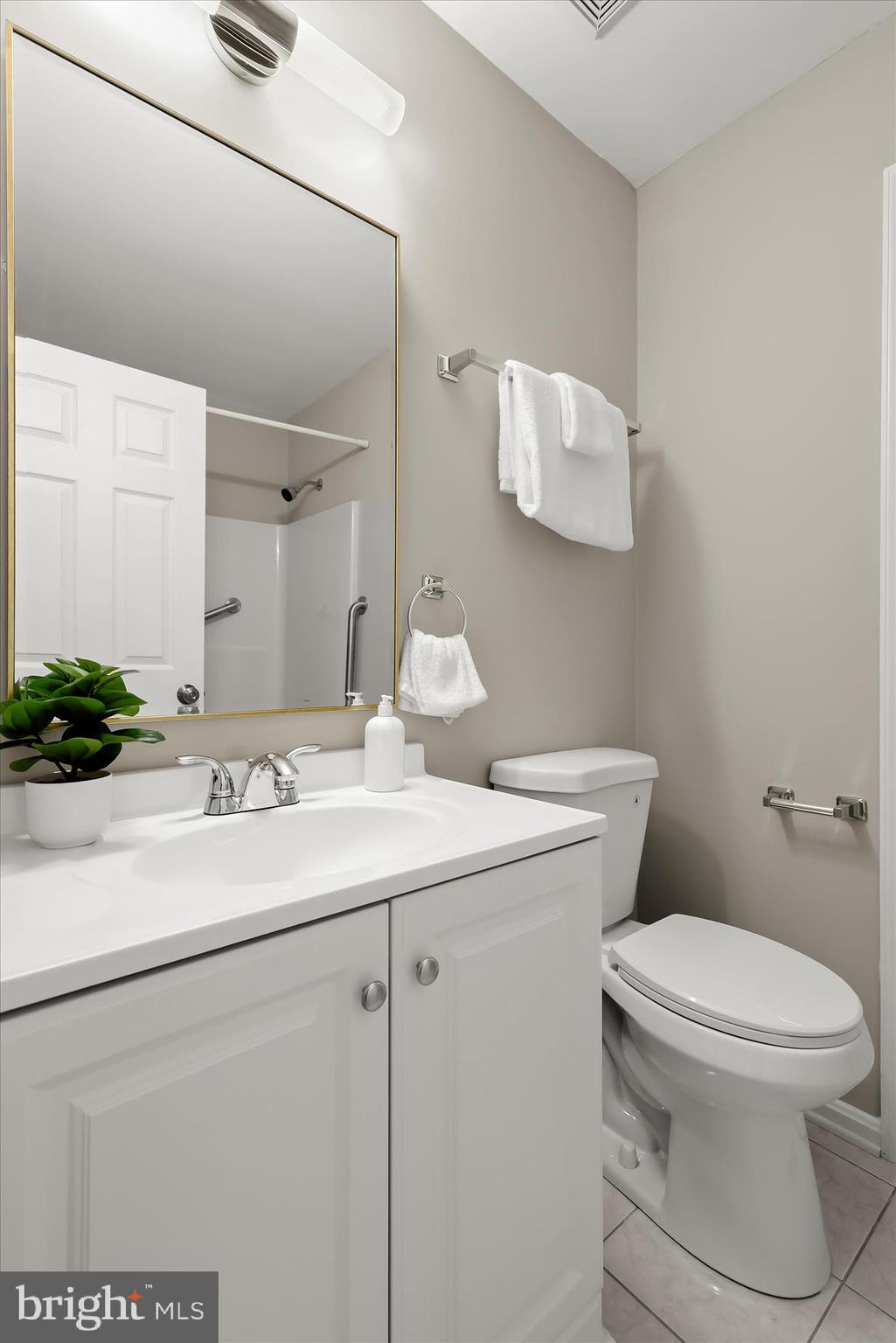 COUNTRY WALK - Residential