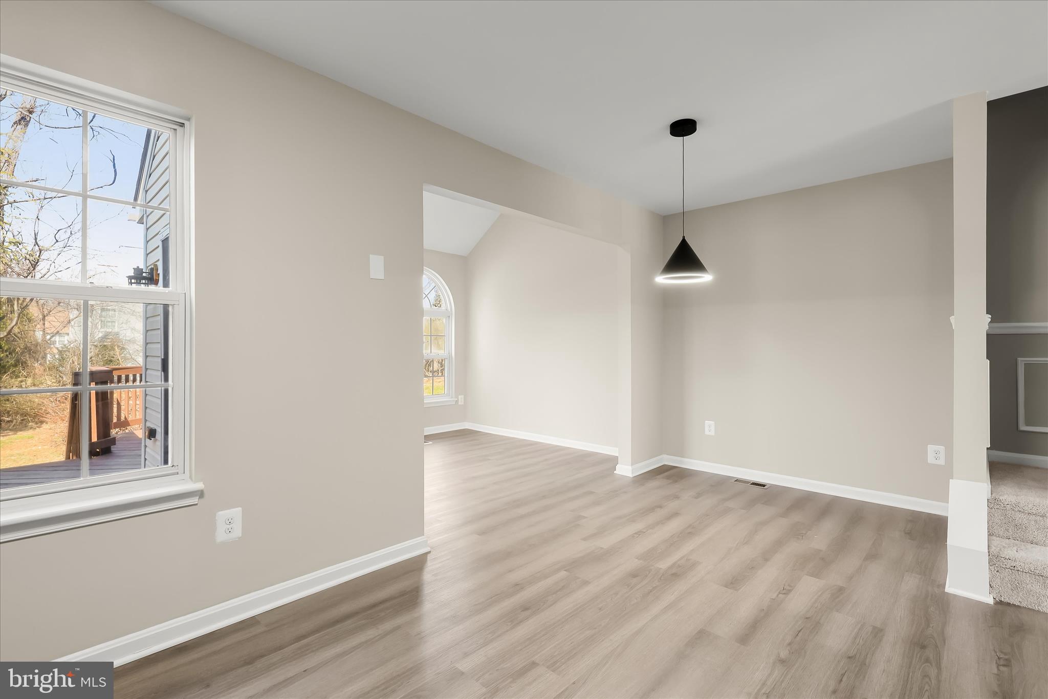 COUNTRY WALK - Residential