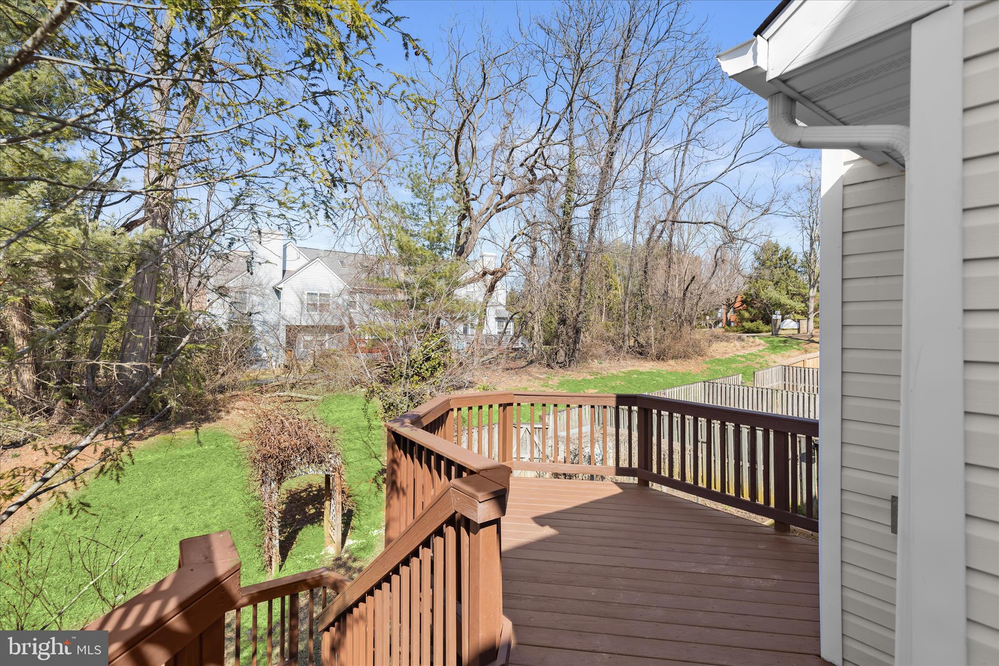 COUNTRY WALK - Residential