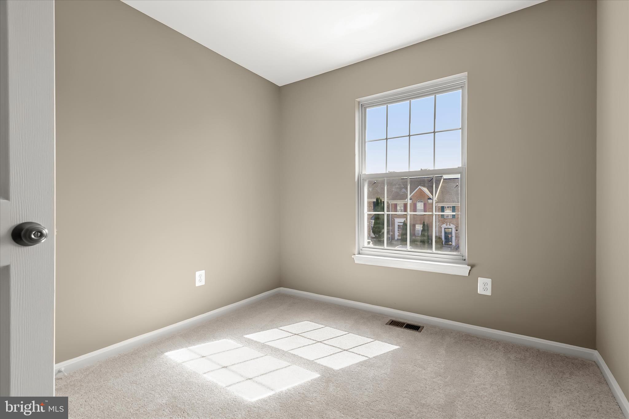 COUNTRY WALK - Residential