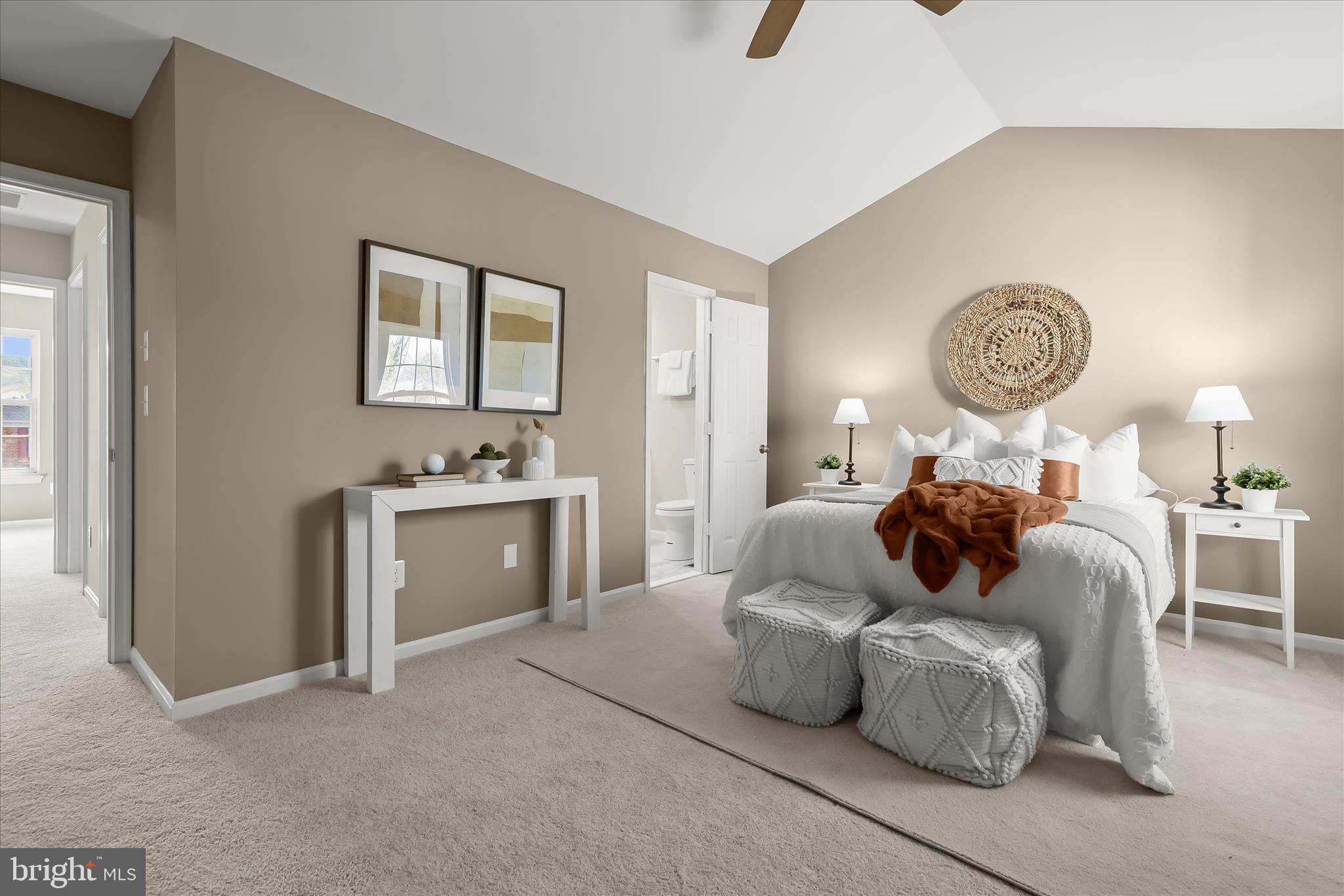 COUNTRY WALK - Residential