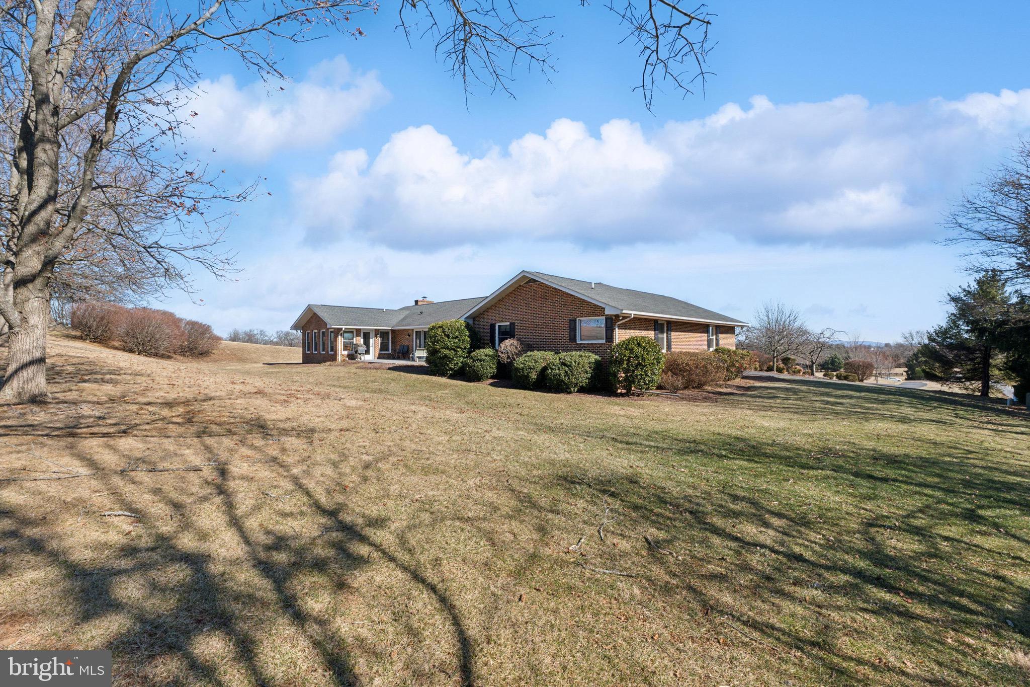 CLAYHILL FARM - Residential