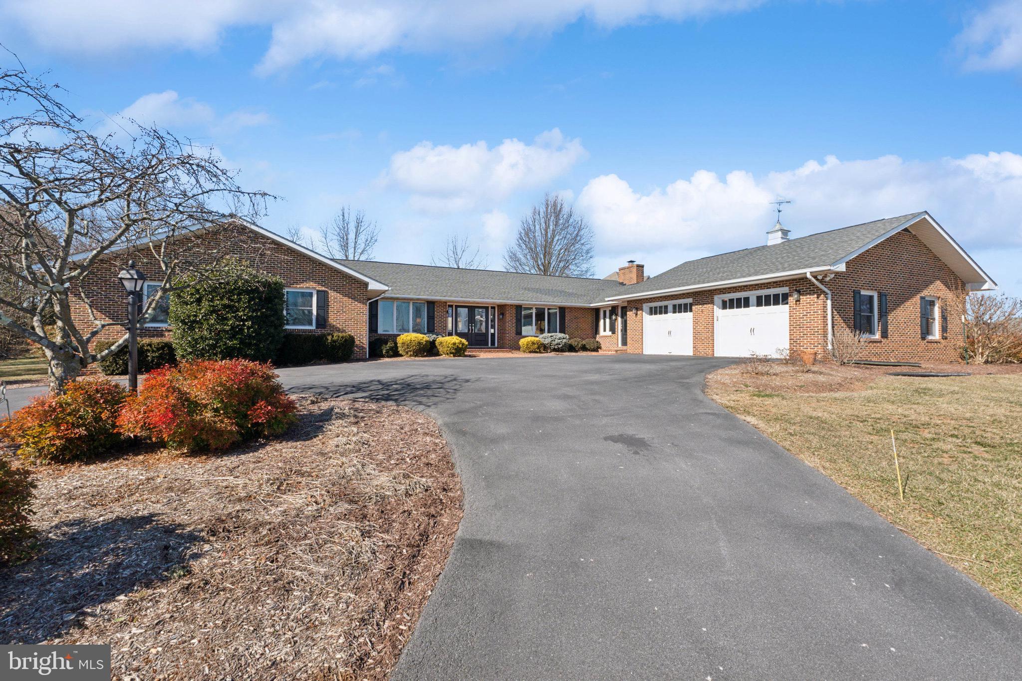 CLAYHILL FARM - Residential