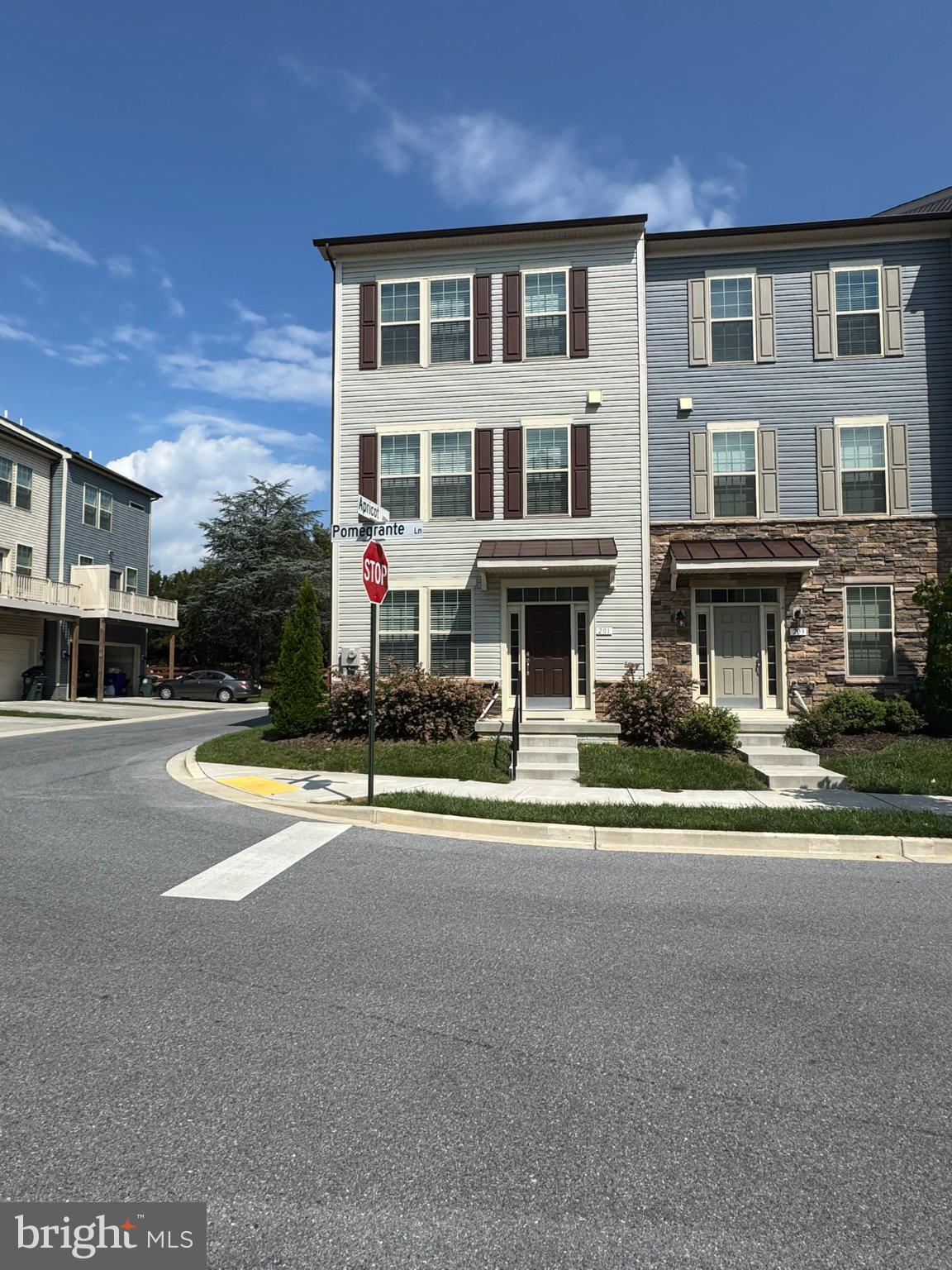 201 POMEGRANATE LANE