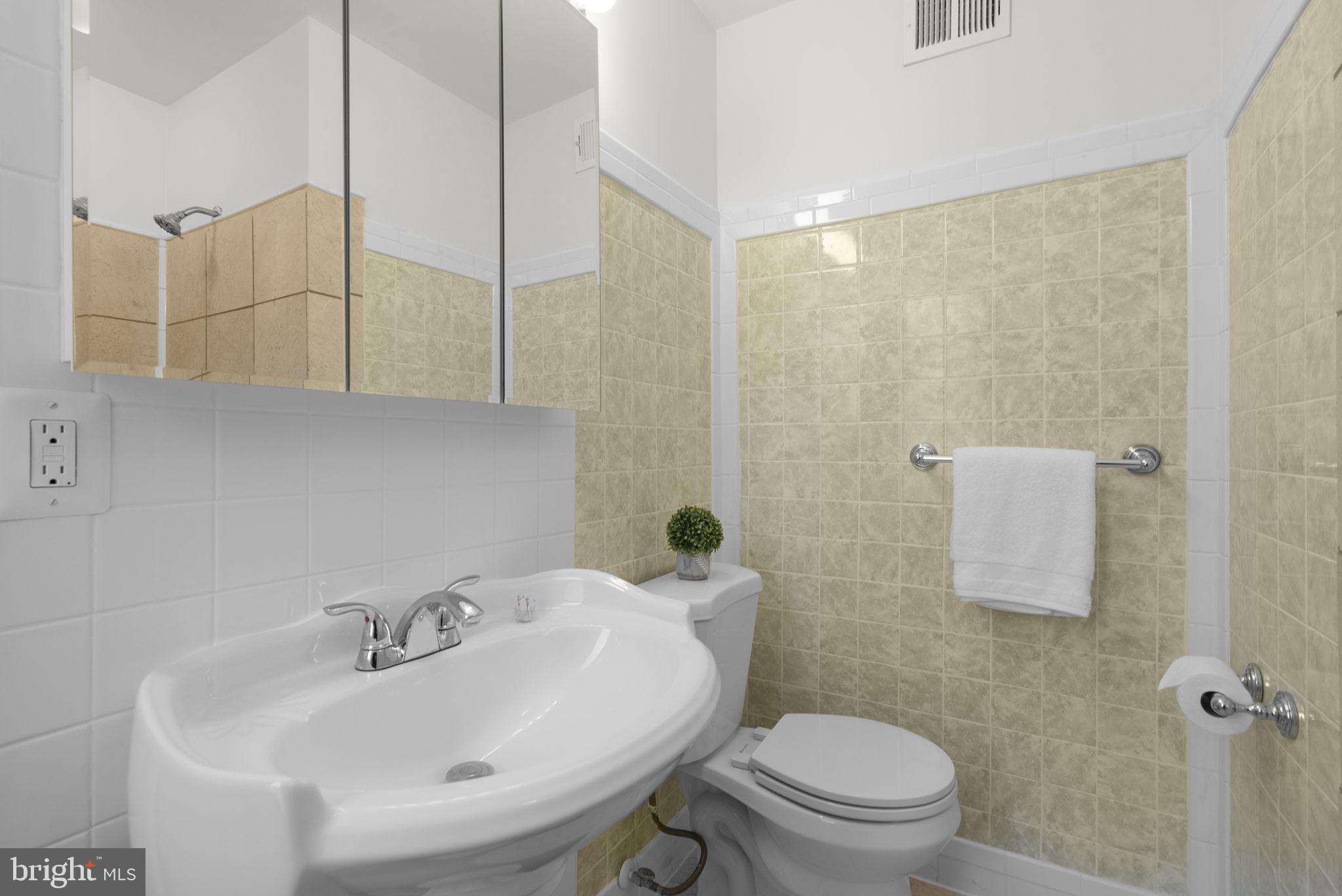 WATKINS GLEN - Residential