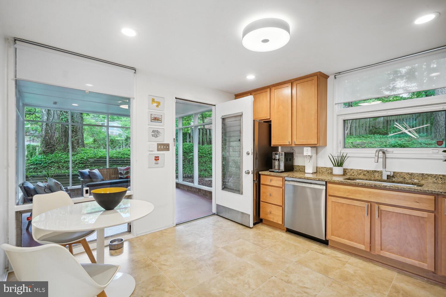 CREST PARK - Residential