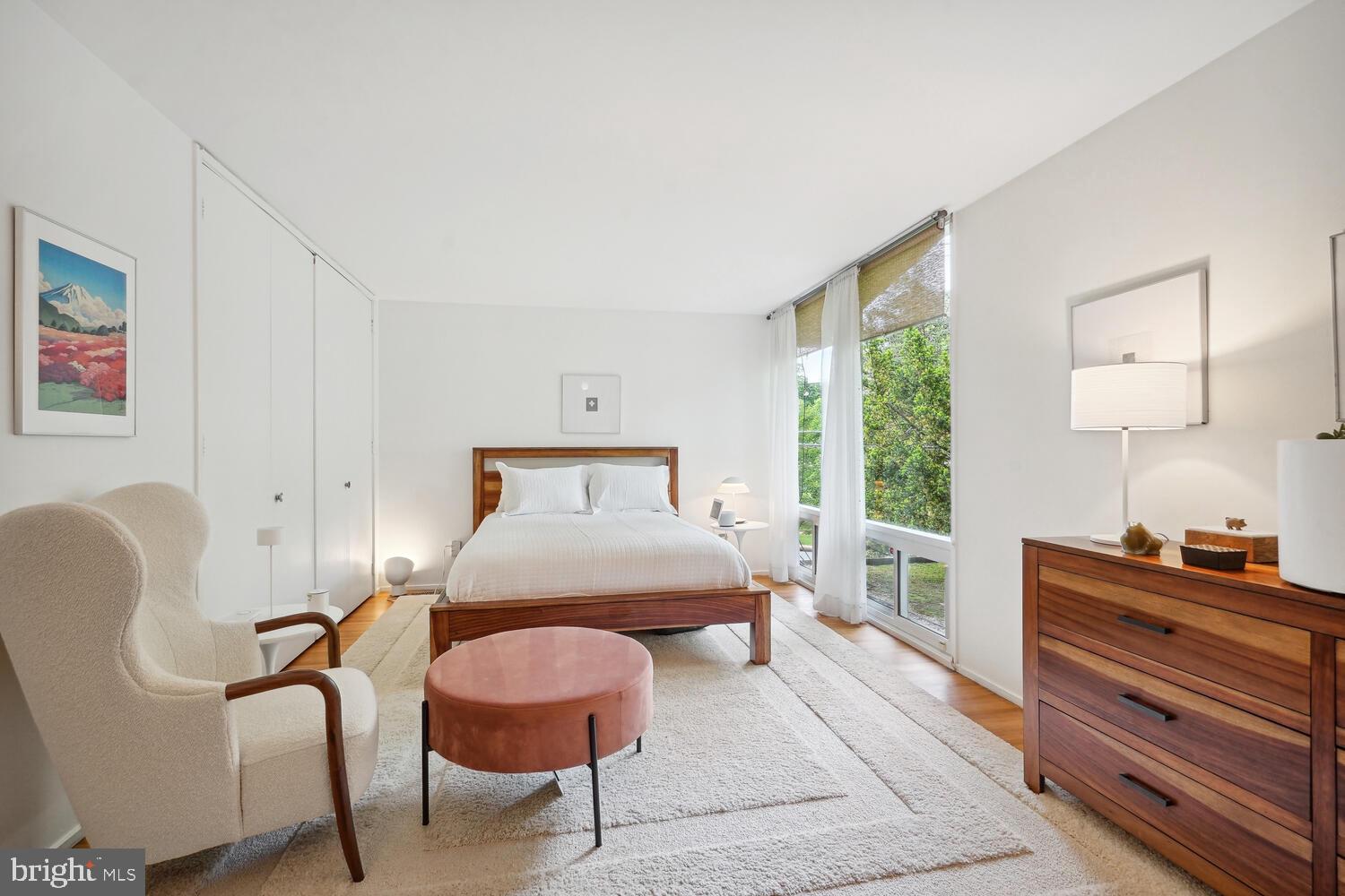 CREST PARK - Residential