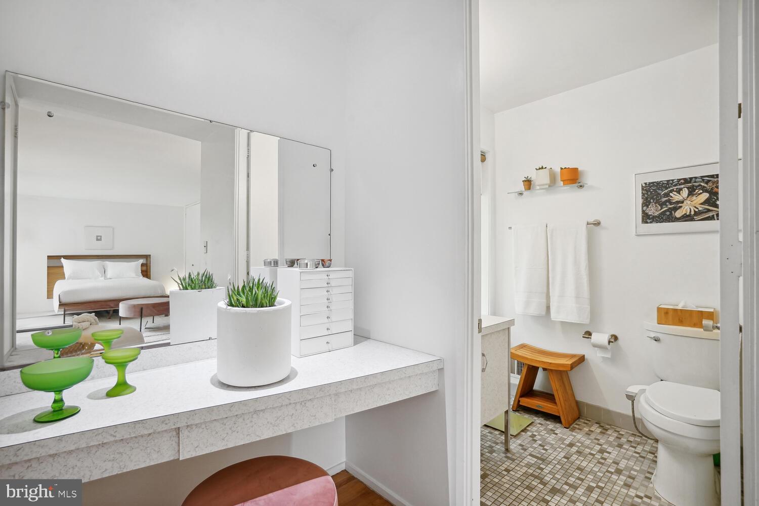 CREST PARK - Residential