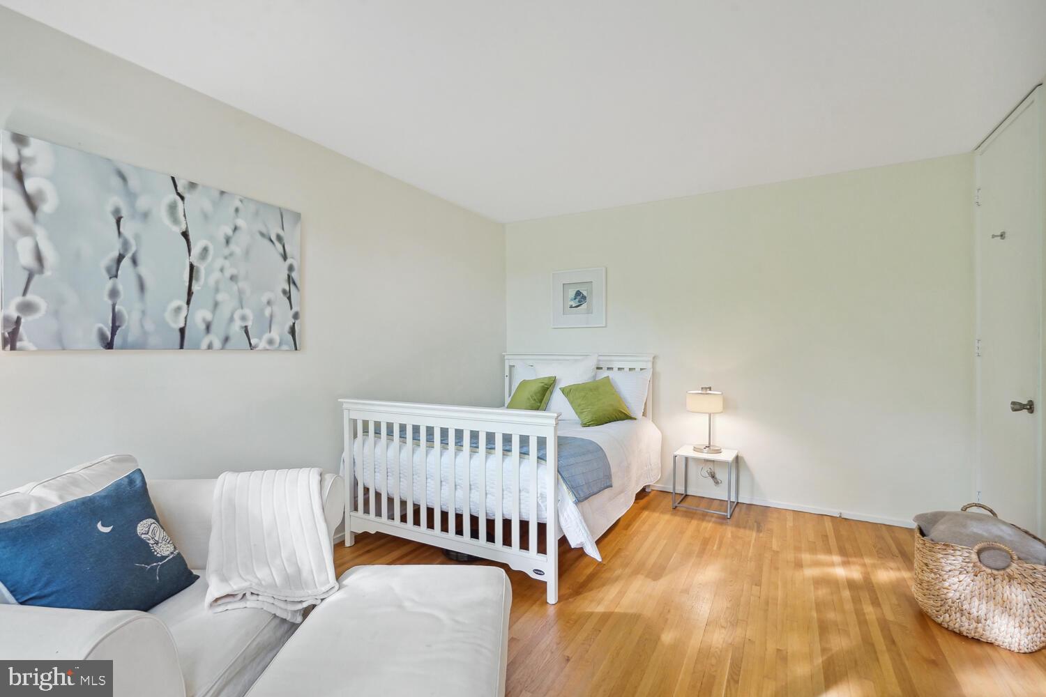 CREST PARK - Residential