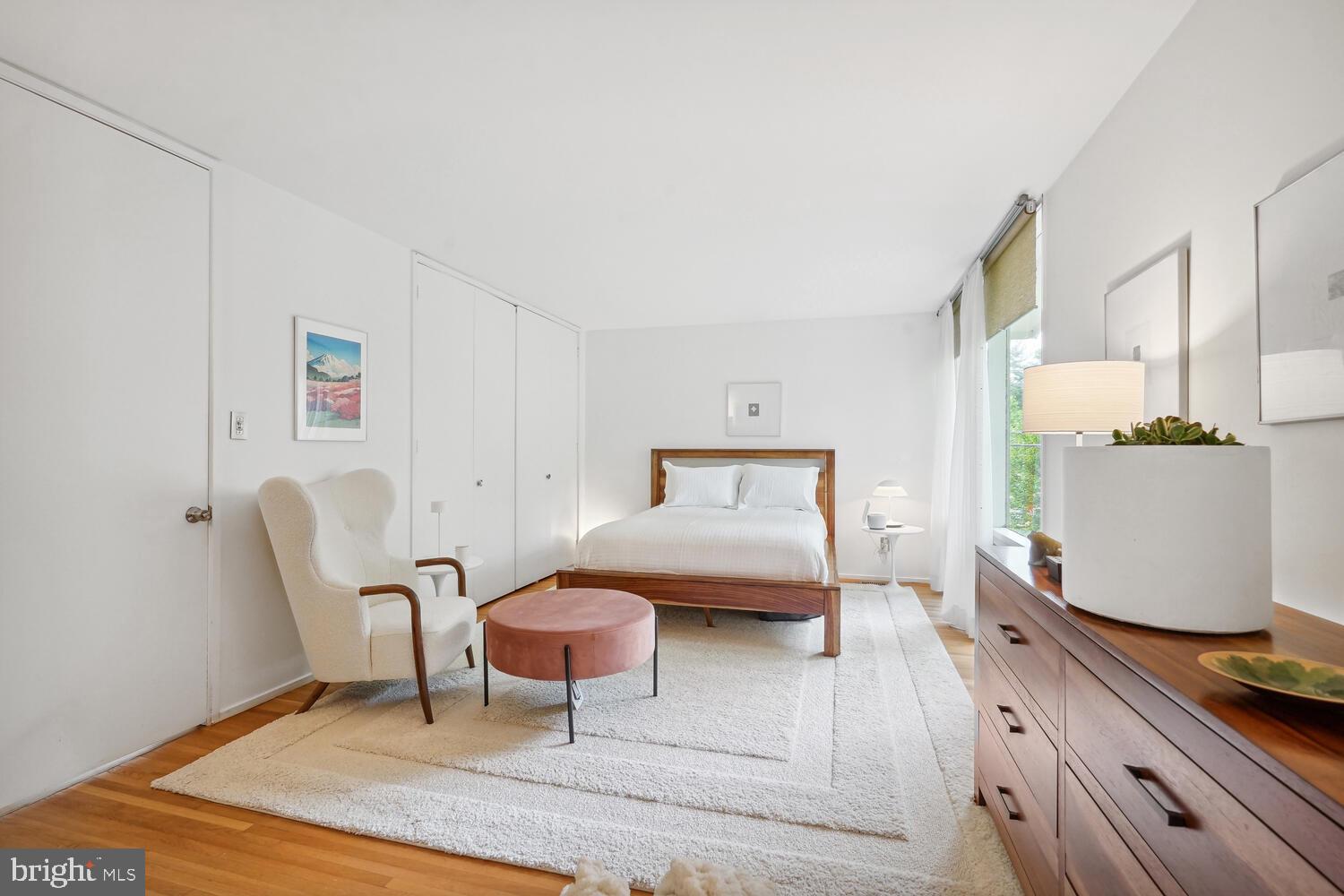 CREST PARK - Residential