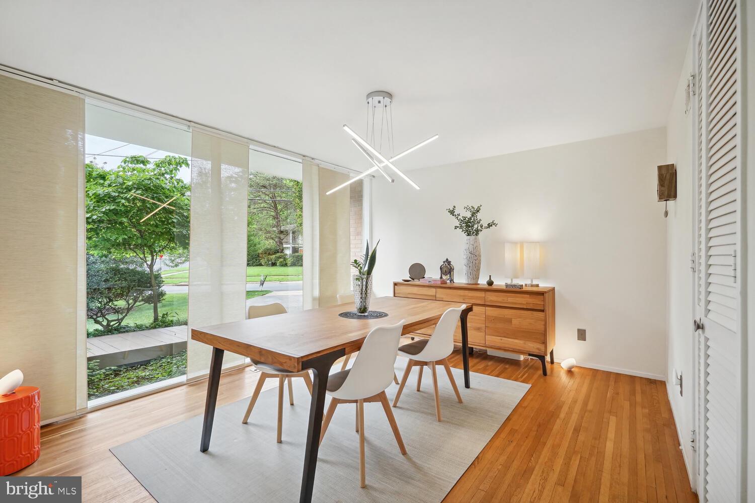 CREST PARK - Residential