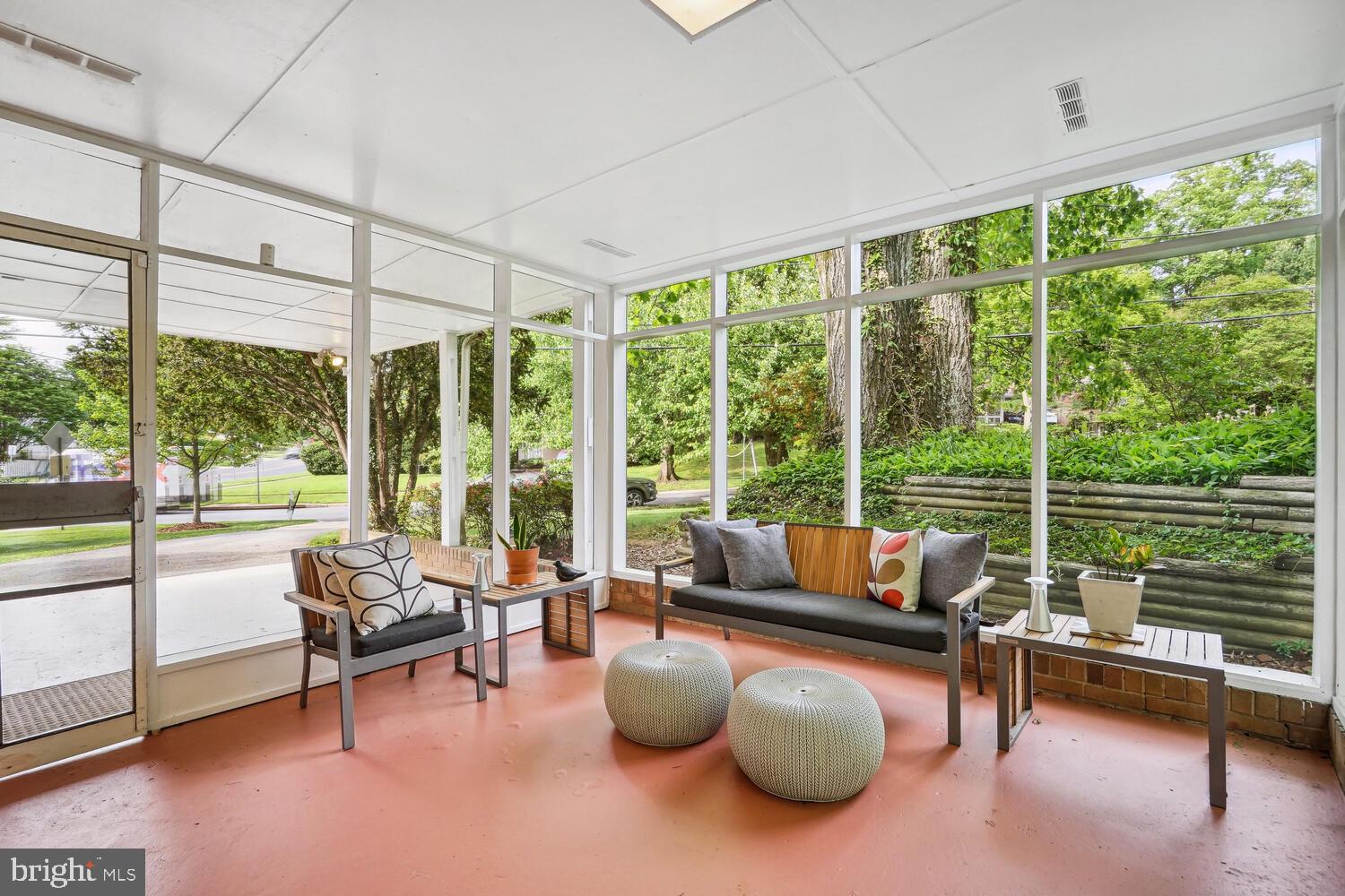 CREST PARK - Residential