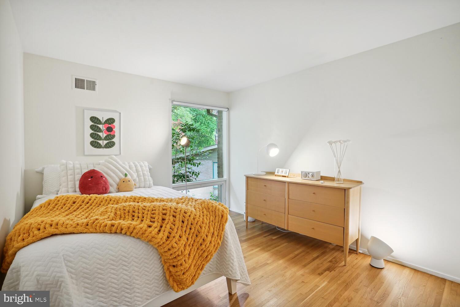 CREST PARK - Residential