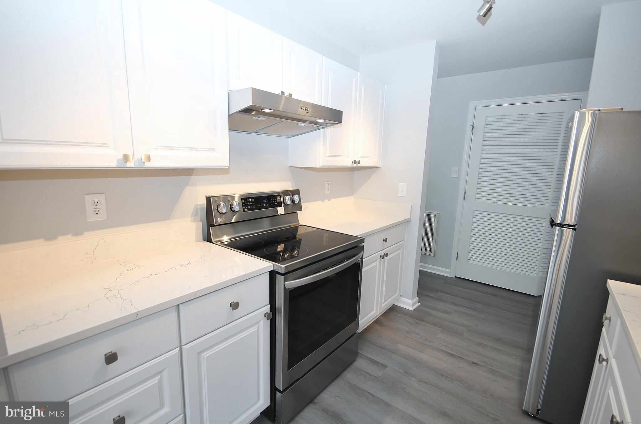 SOUTH MEADOWS - Residential