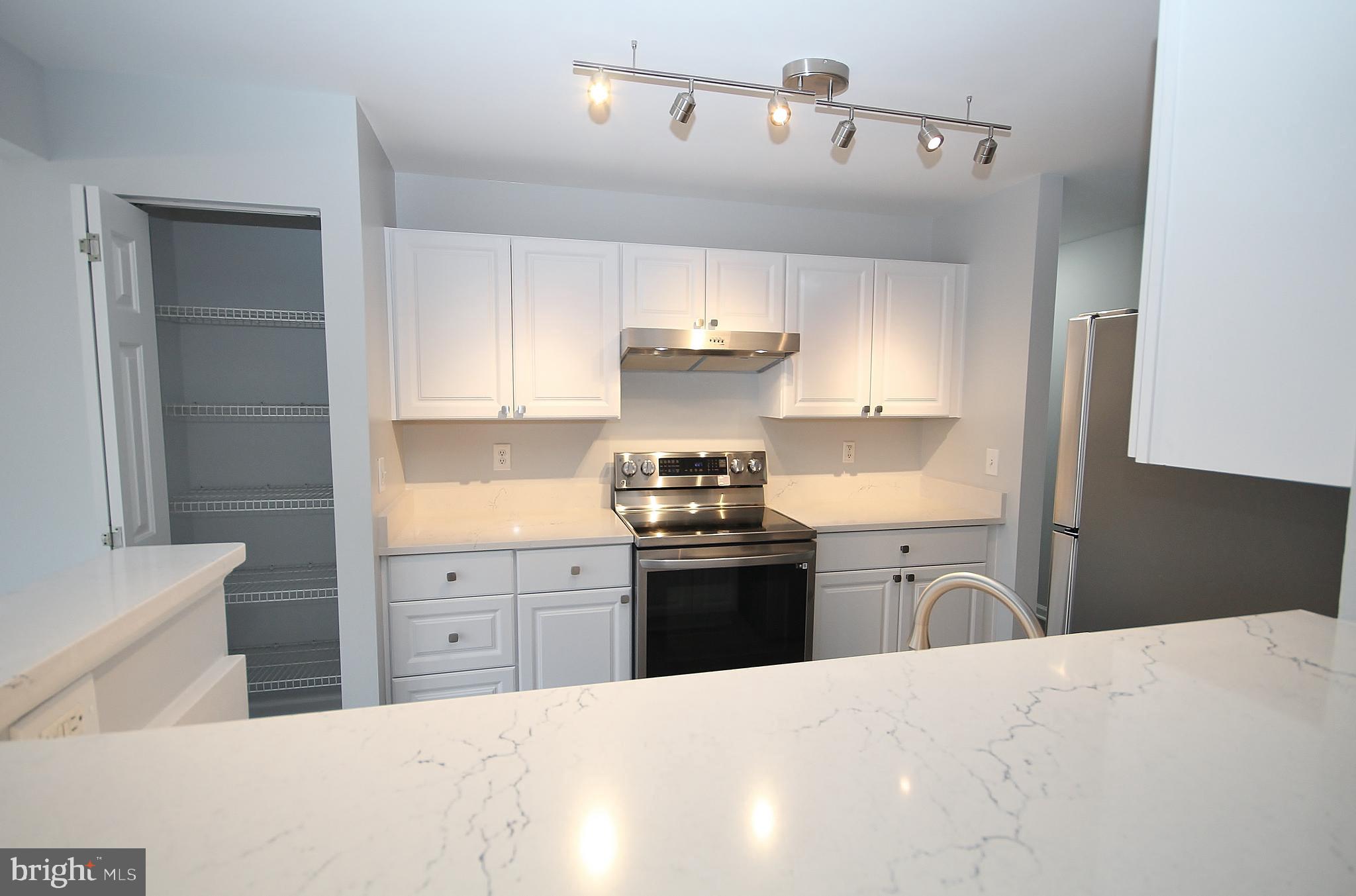 SOUTH MEADOWS - Residential