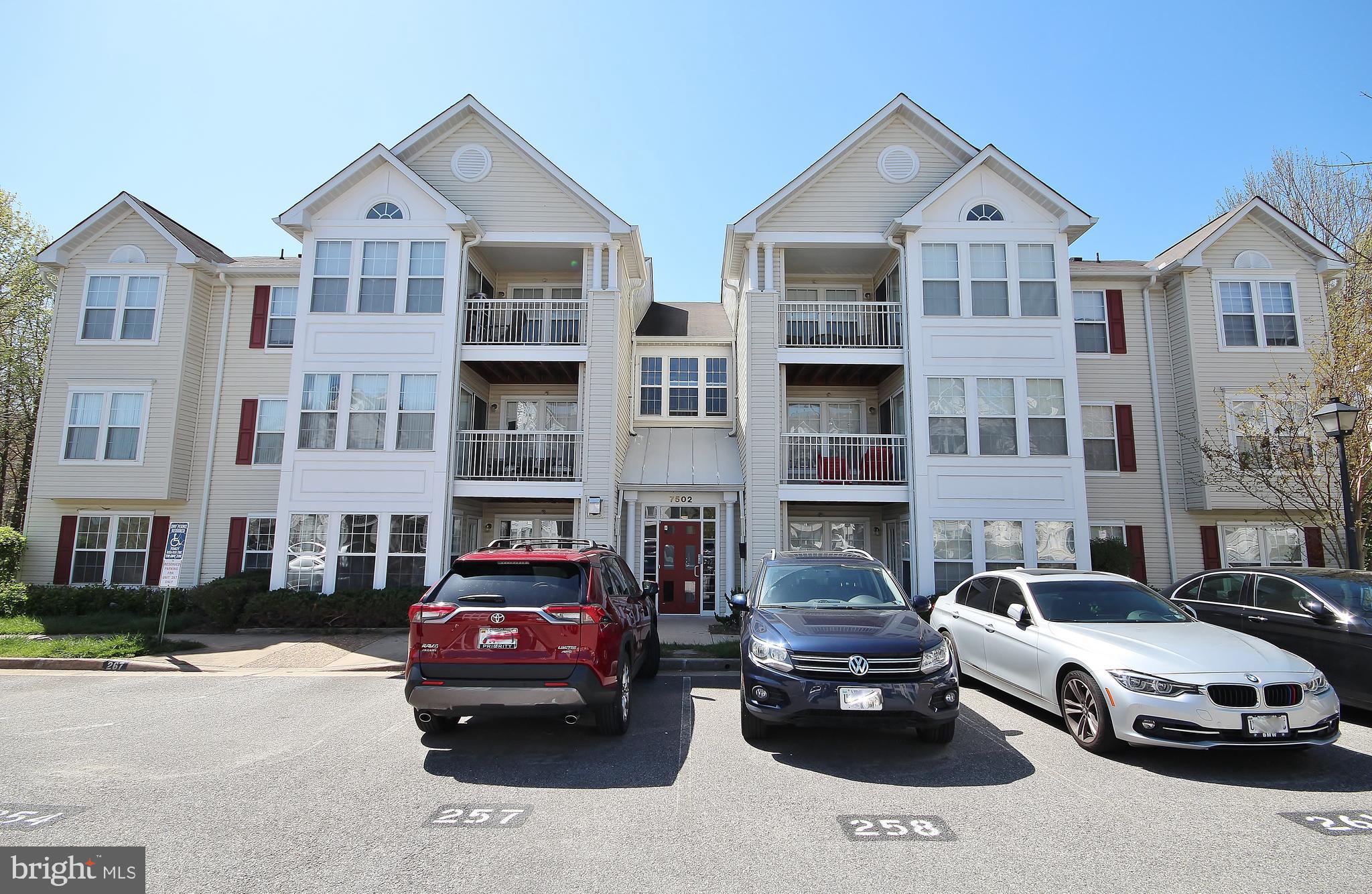 SOUTH MEADOWS - Residential