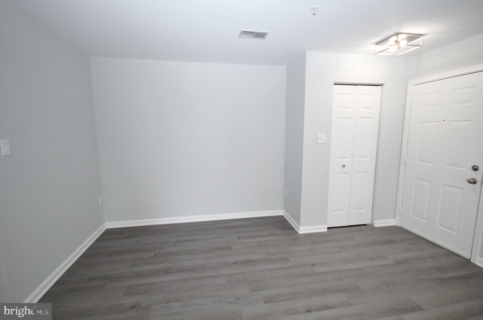 SOUTH MEADOWS - Residential