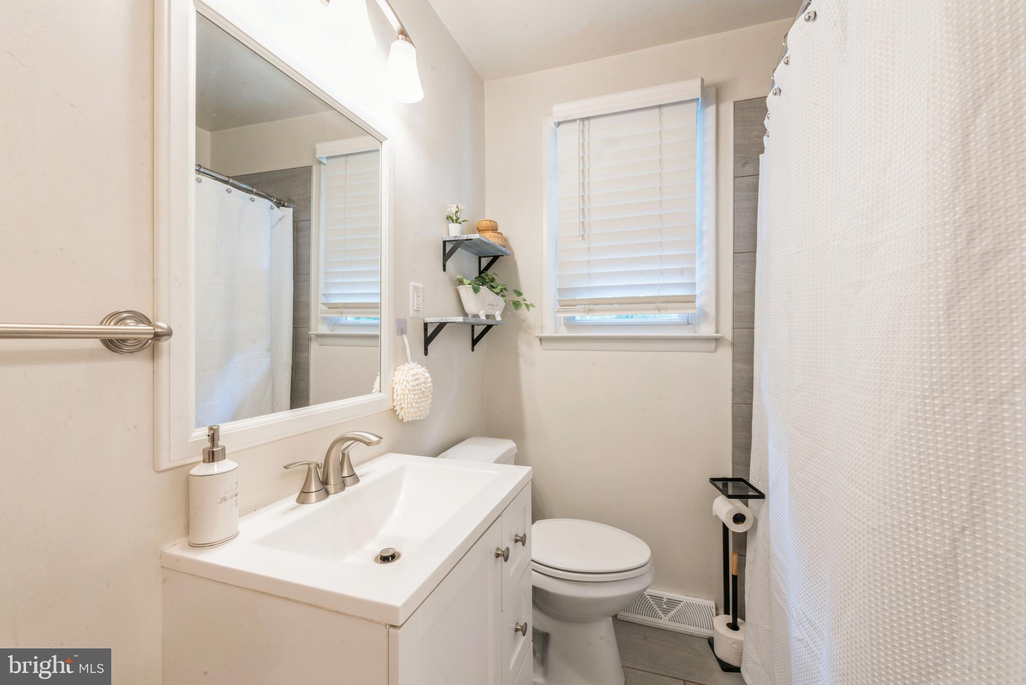 ADMIRAL HEIGHTS - Residential