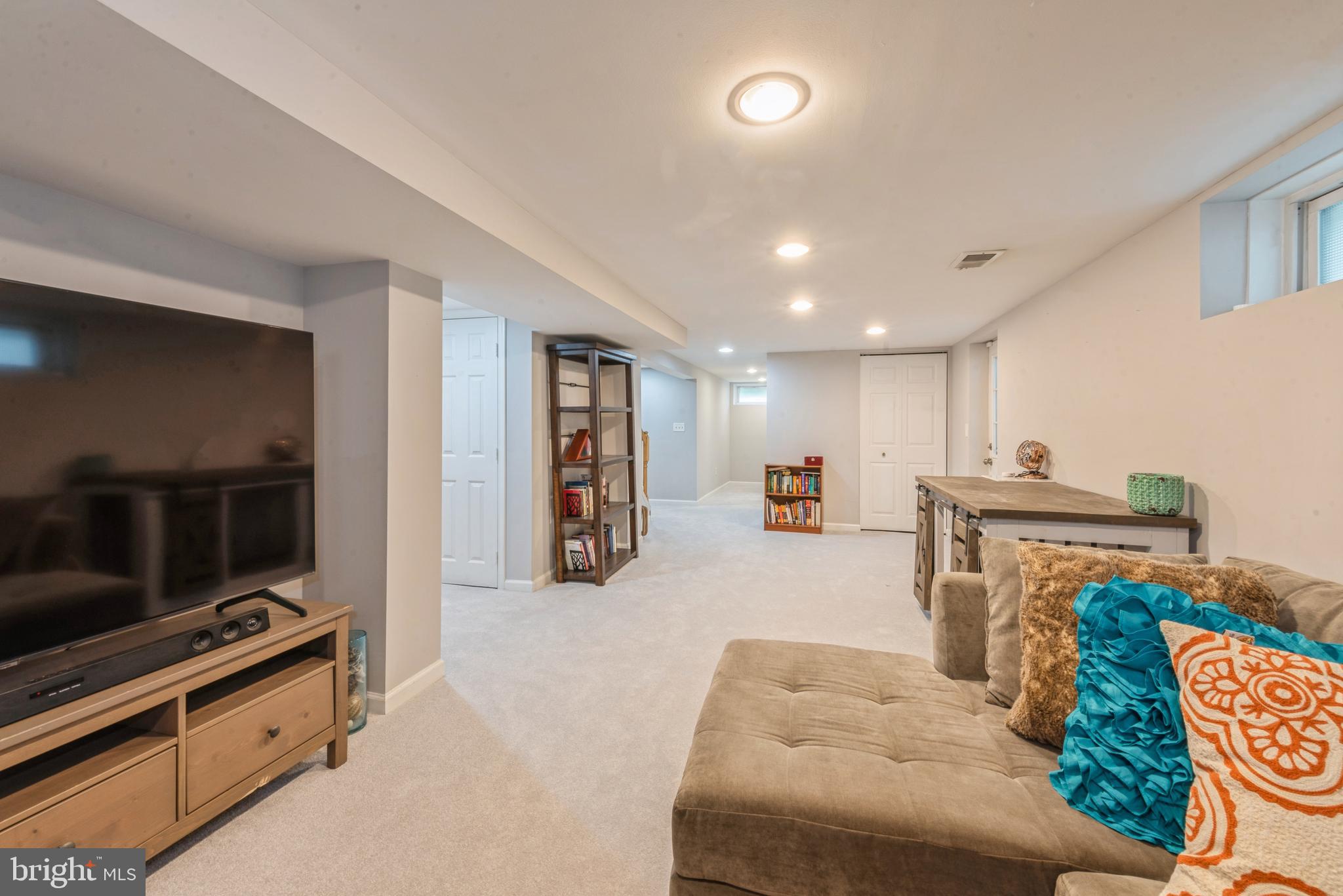 ADMIRAL HEIGHTS - Residential