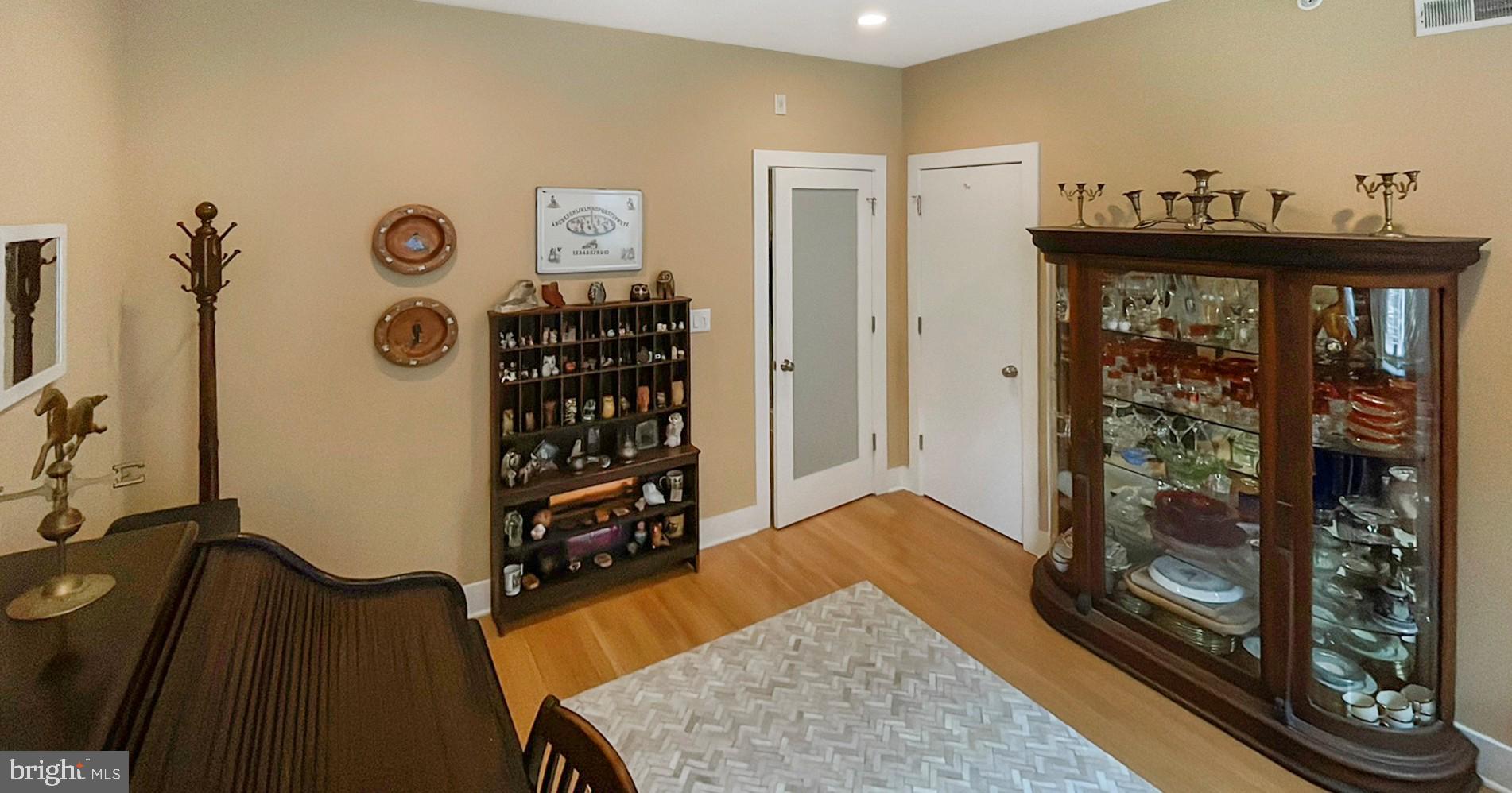 SPRING ARTS - Residential