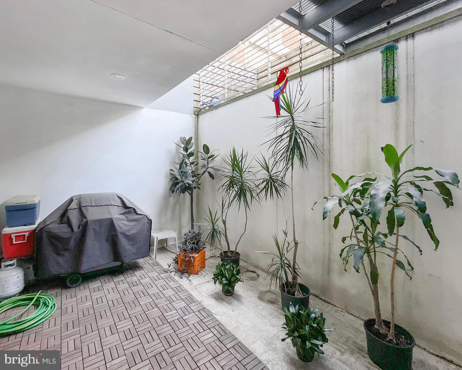 SPRING ARTS - Residential