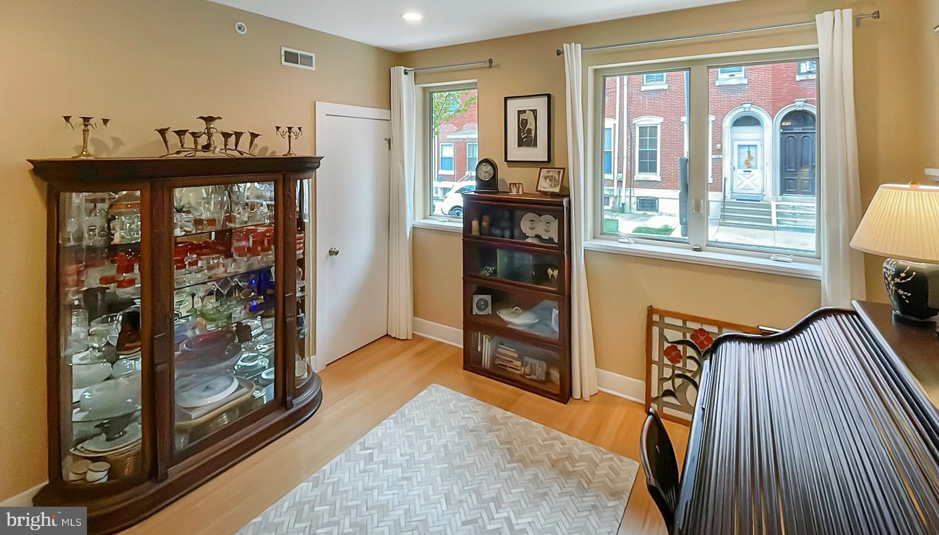 SPRING ARTS - Residential