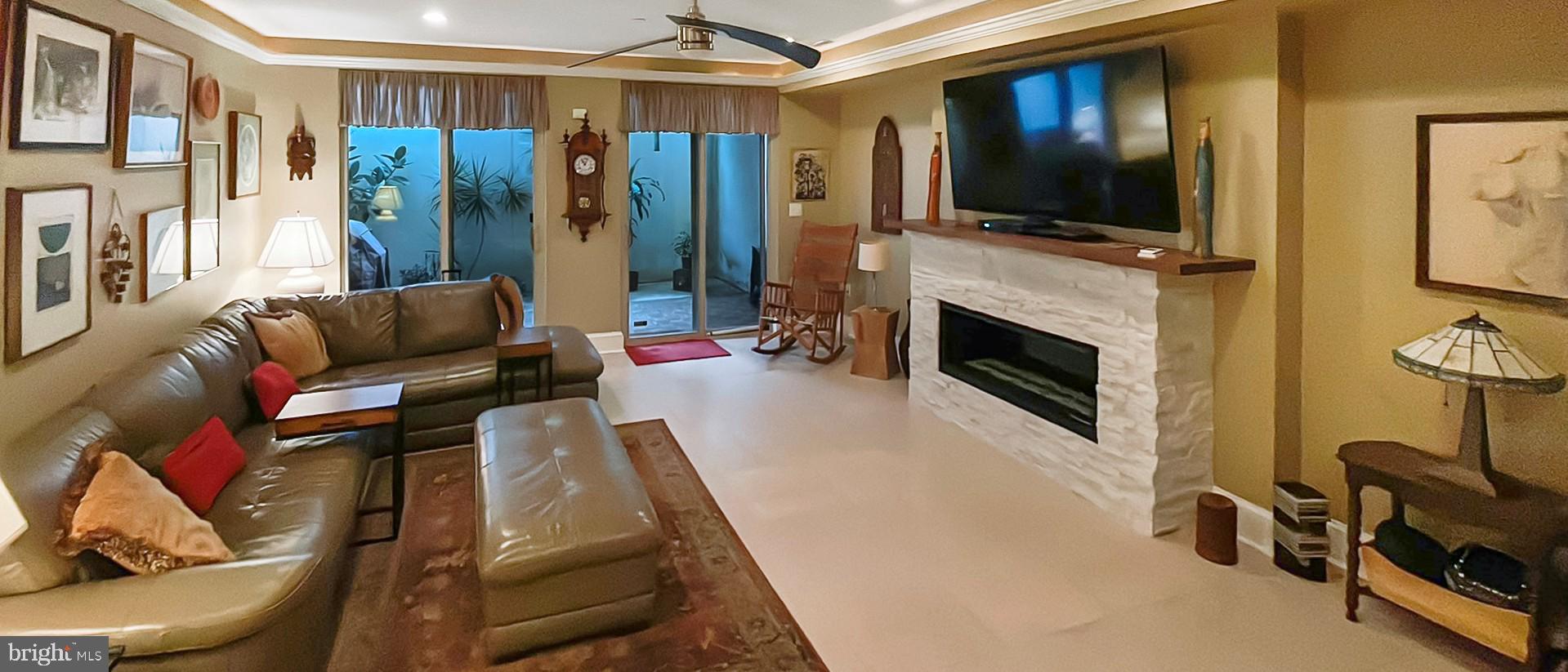 SPRING ARTS - Residential