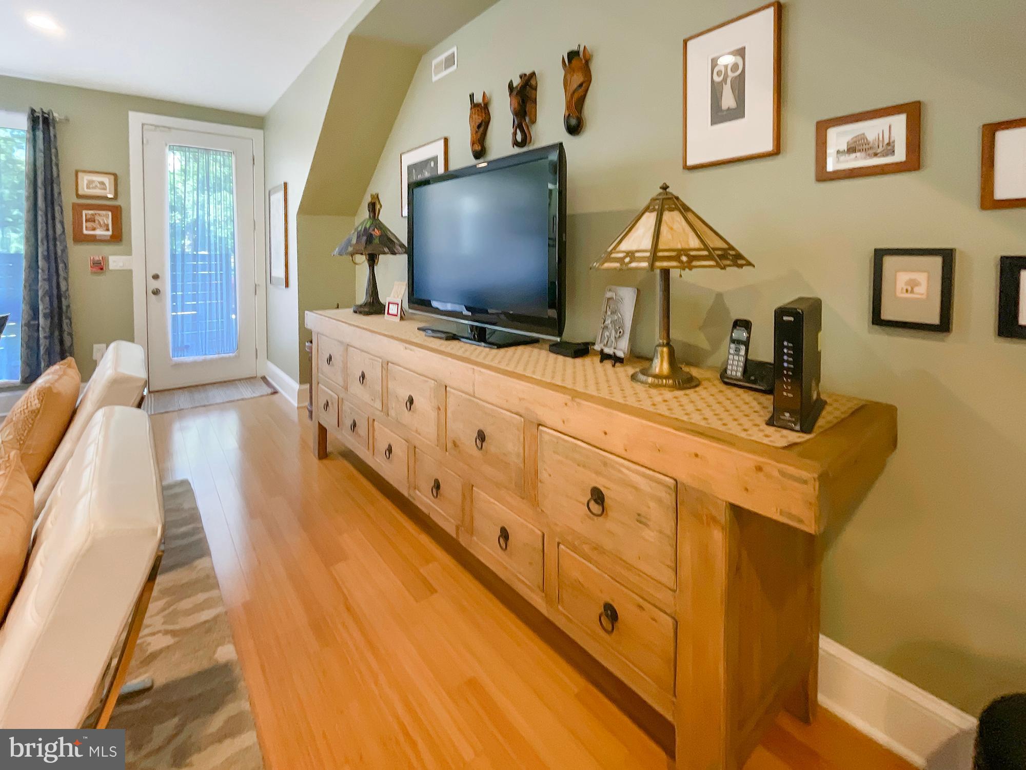 SPRING ARTS - Residential