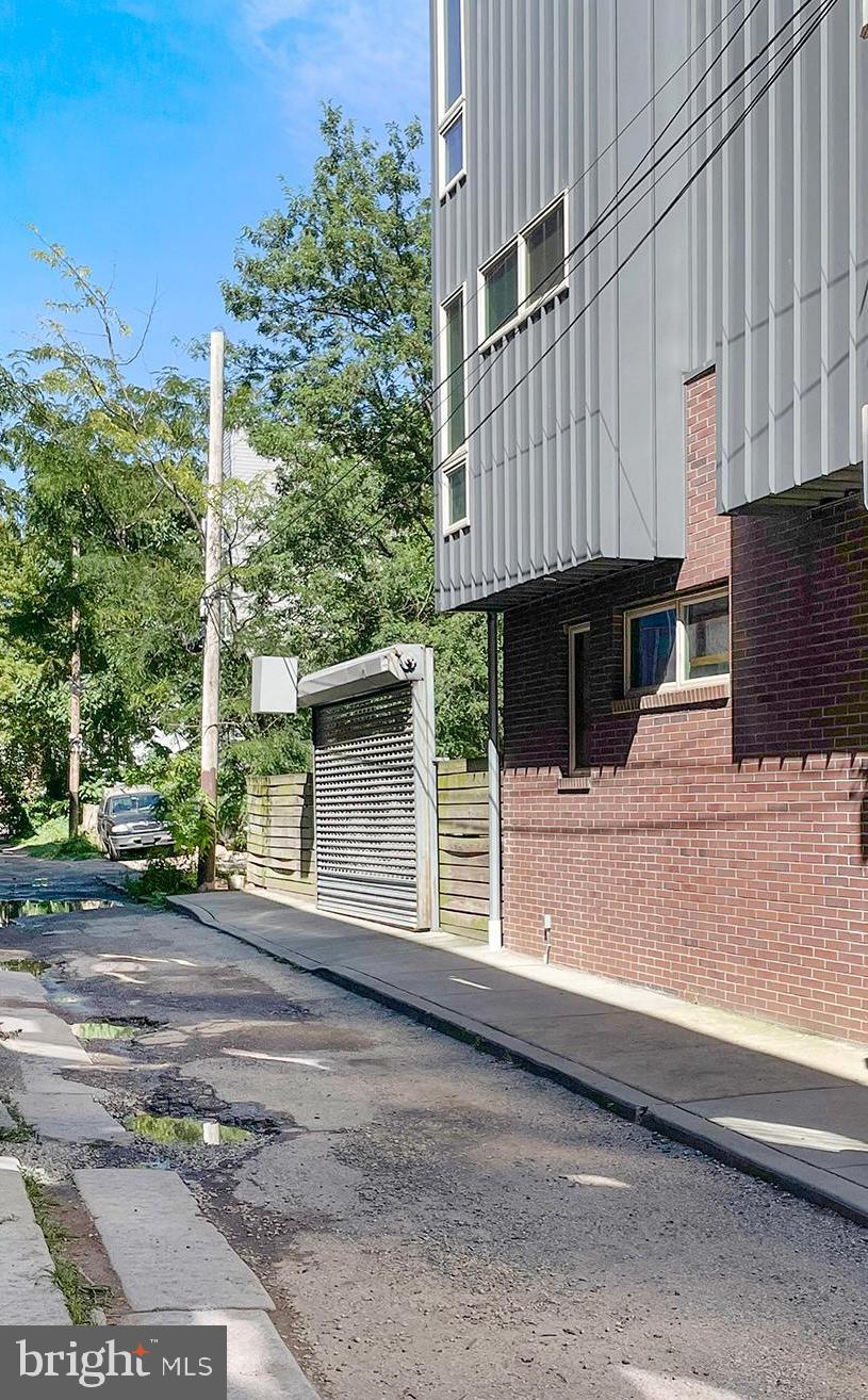 SPRING ARTS - Residential