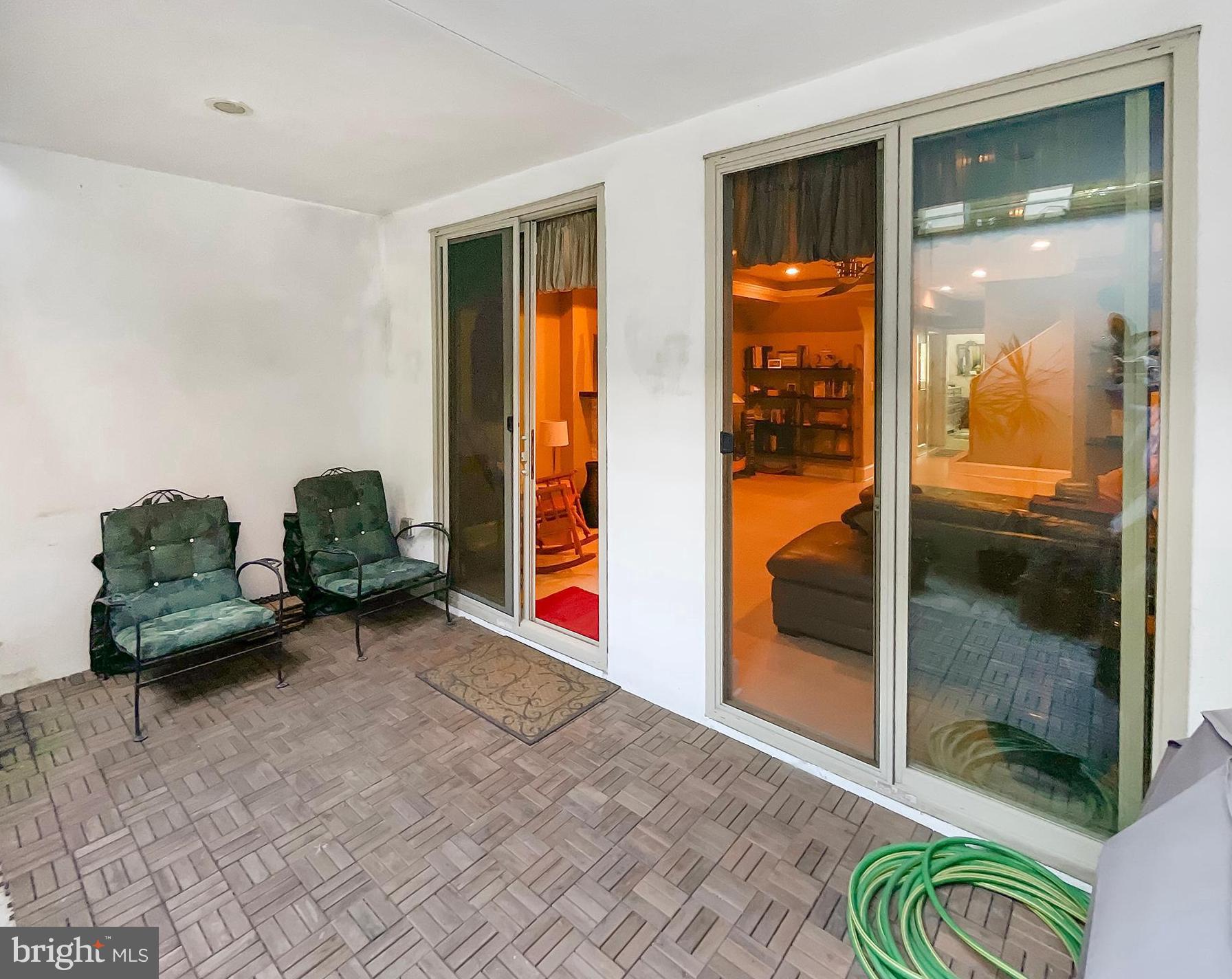 SPRING ARTS - Residential