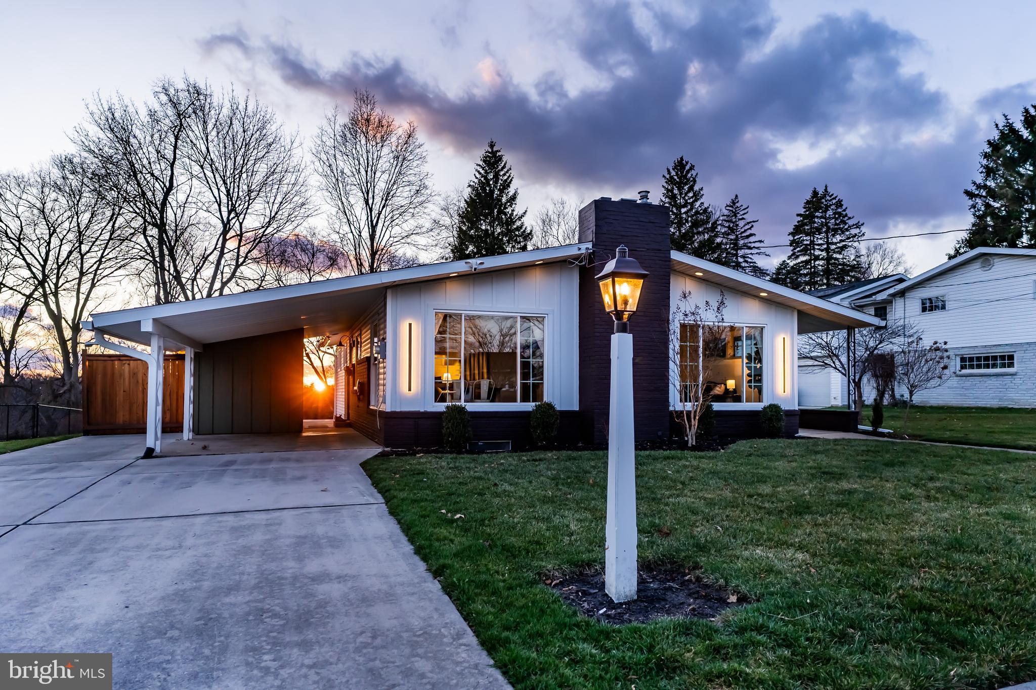 HOLLYWOOD - Residential