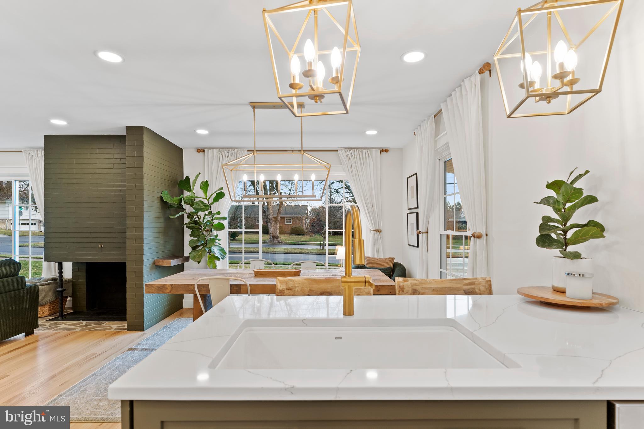 HOLLYWOOD - Residential