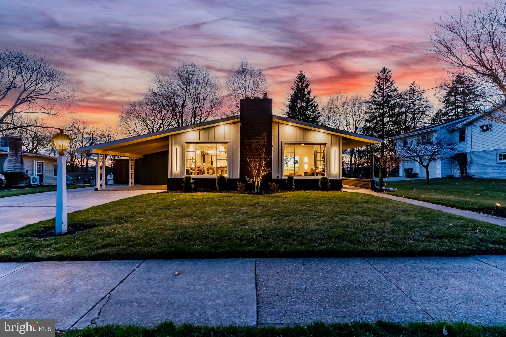 HOLLYWOOD - Residential