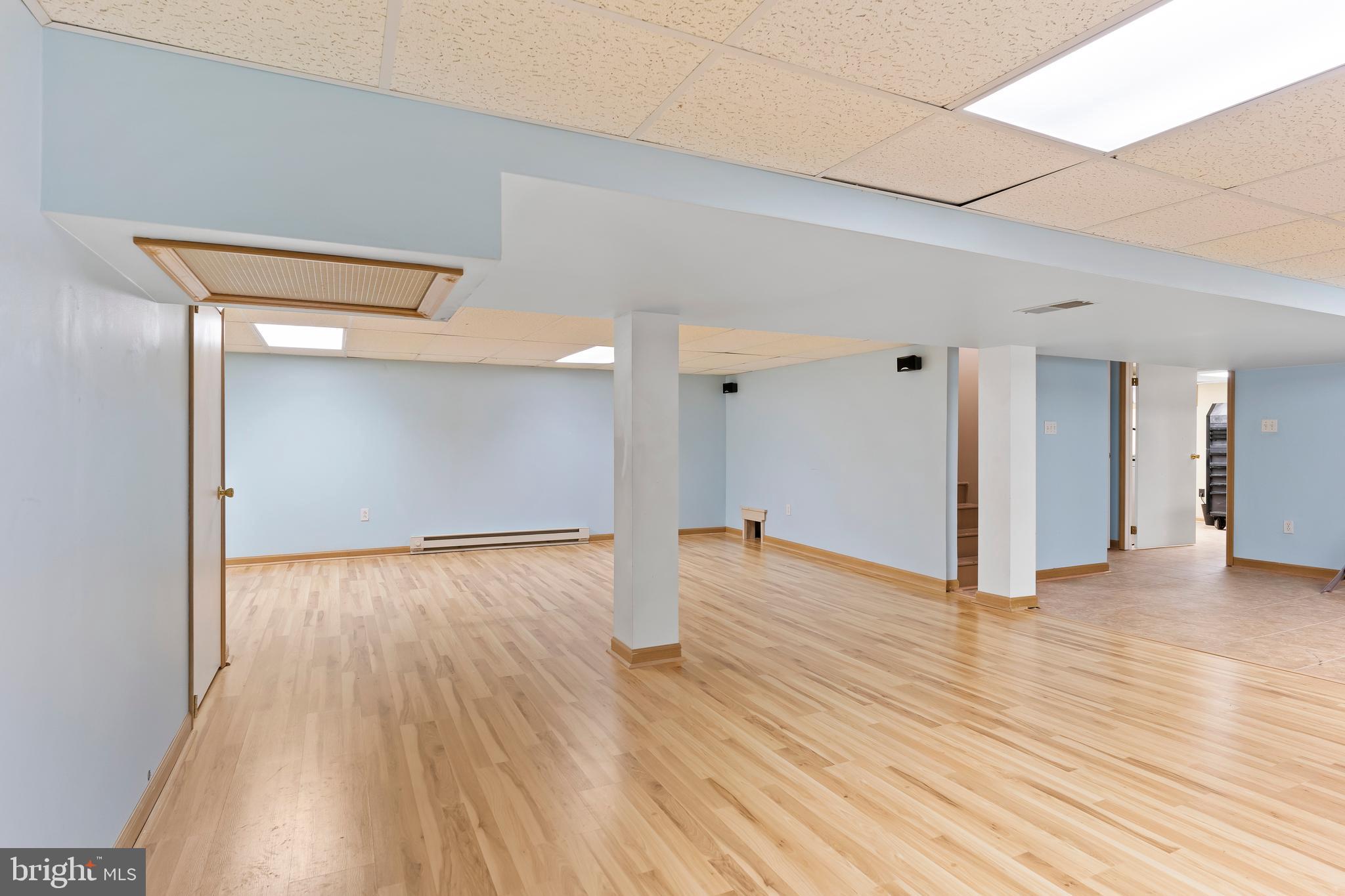 HOLLYWOOD - Residential