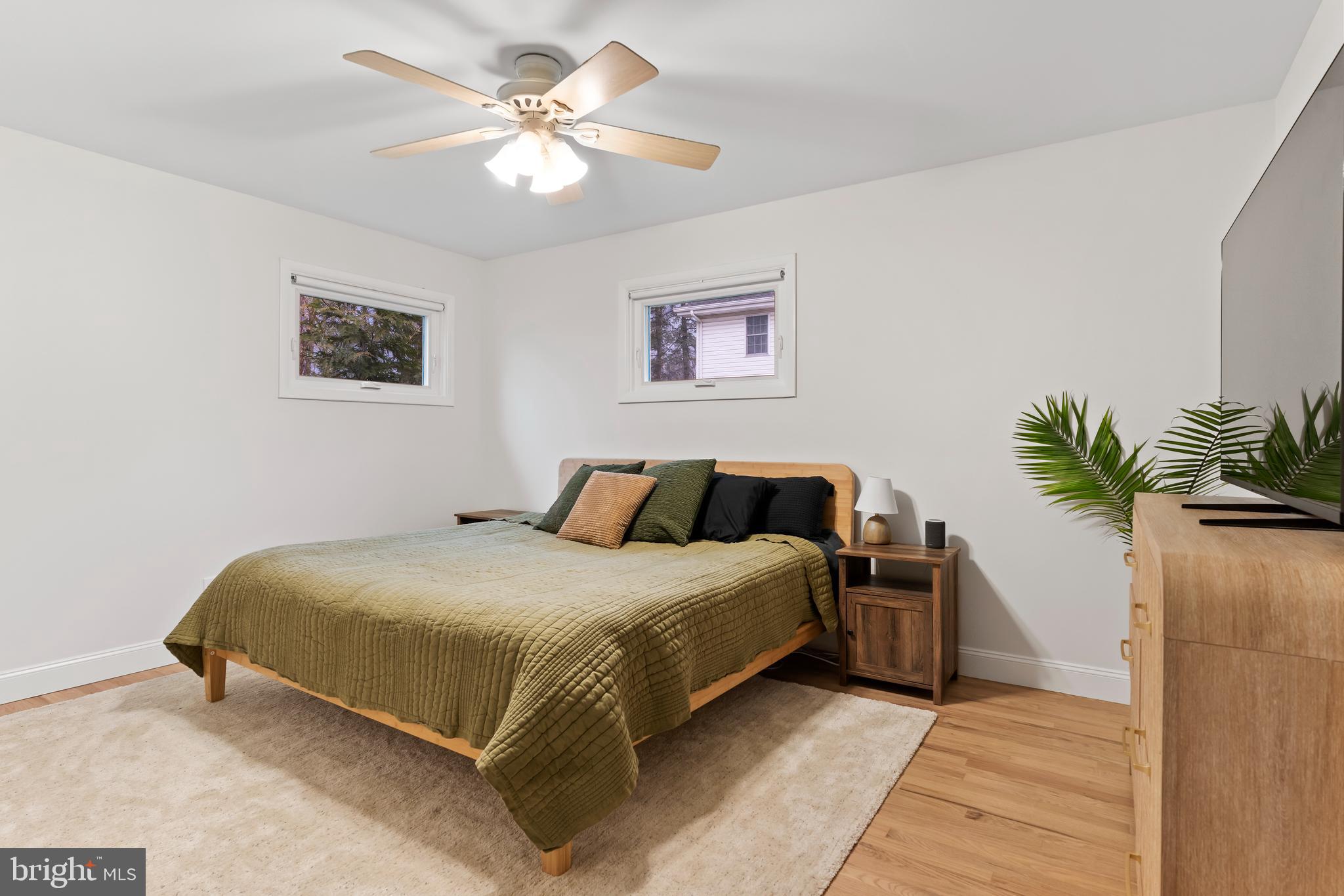 HOLLYWOOD - Residential