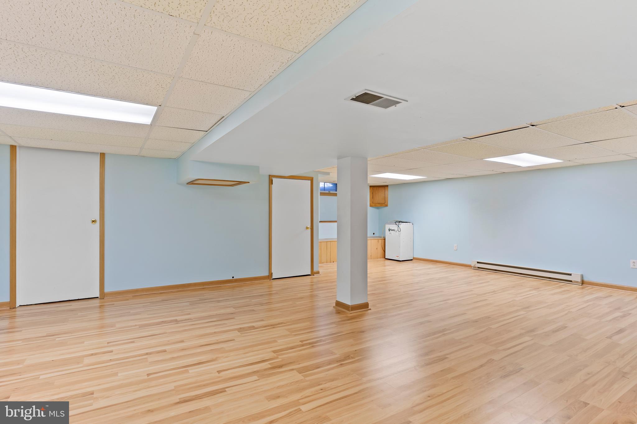 HOLLYWOOD - Residential