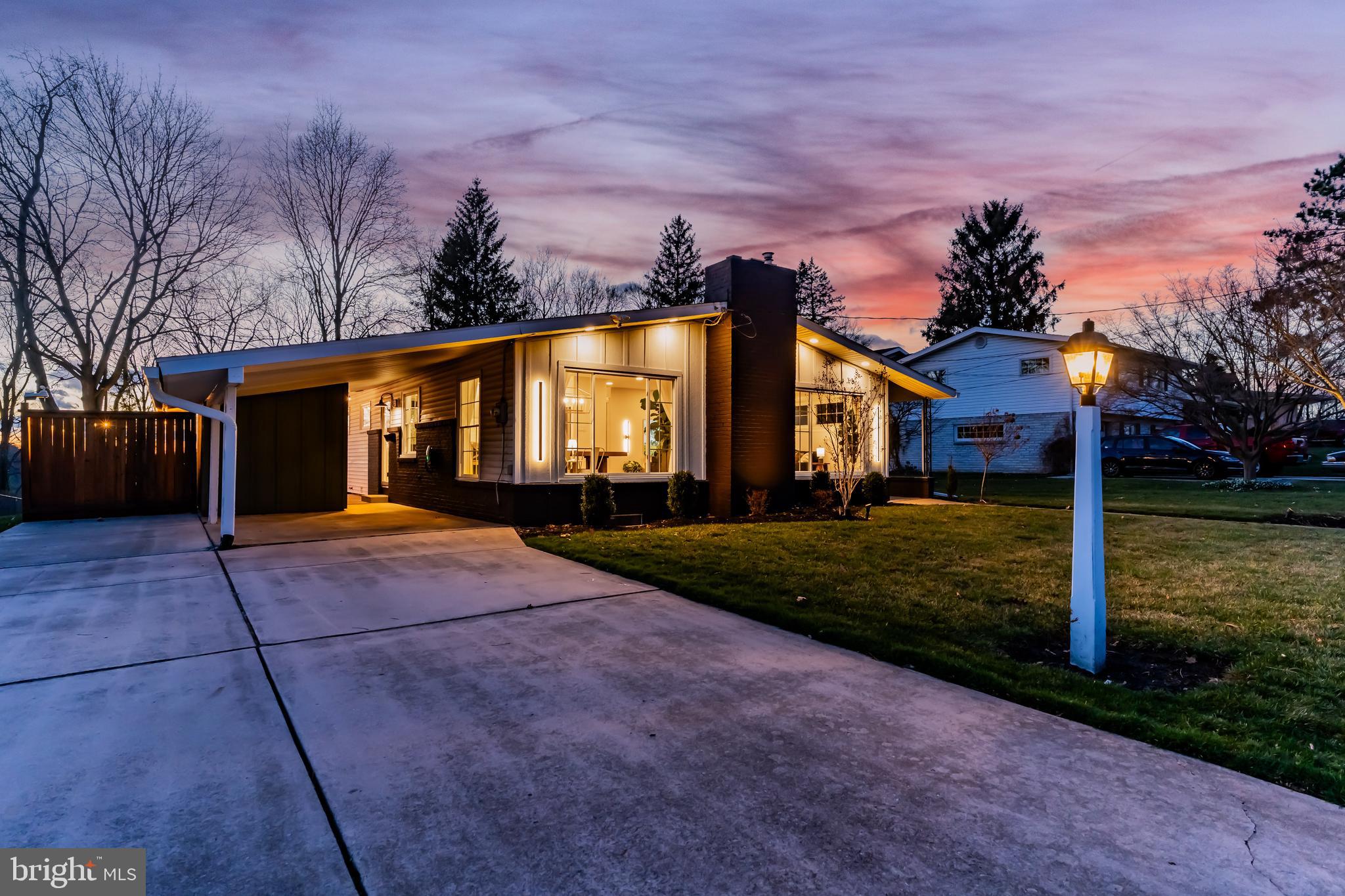 HOLLYWOOD - Residential