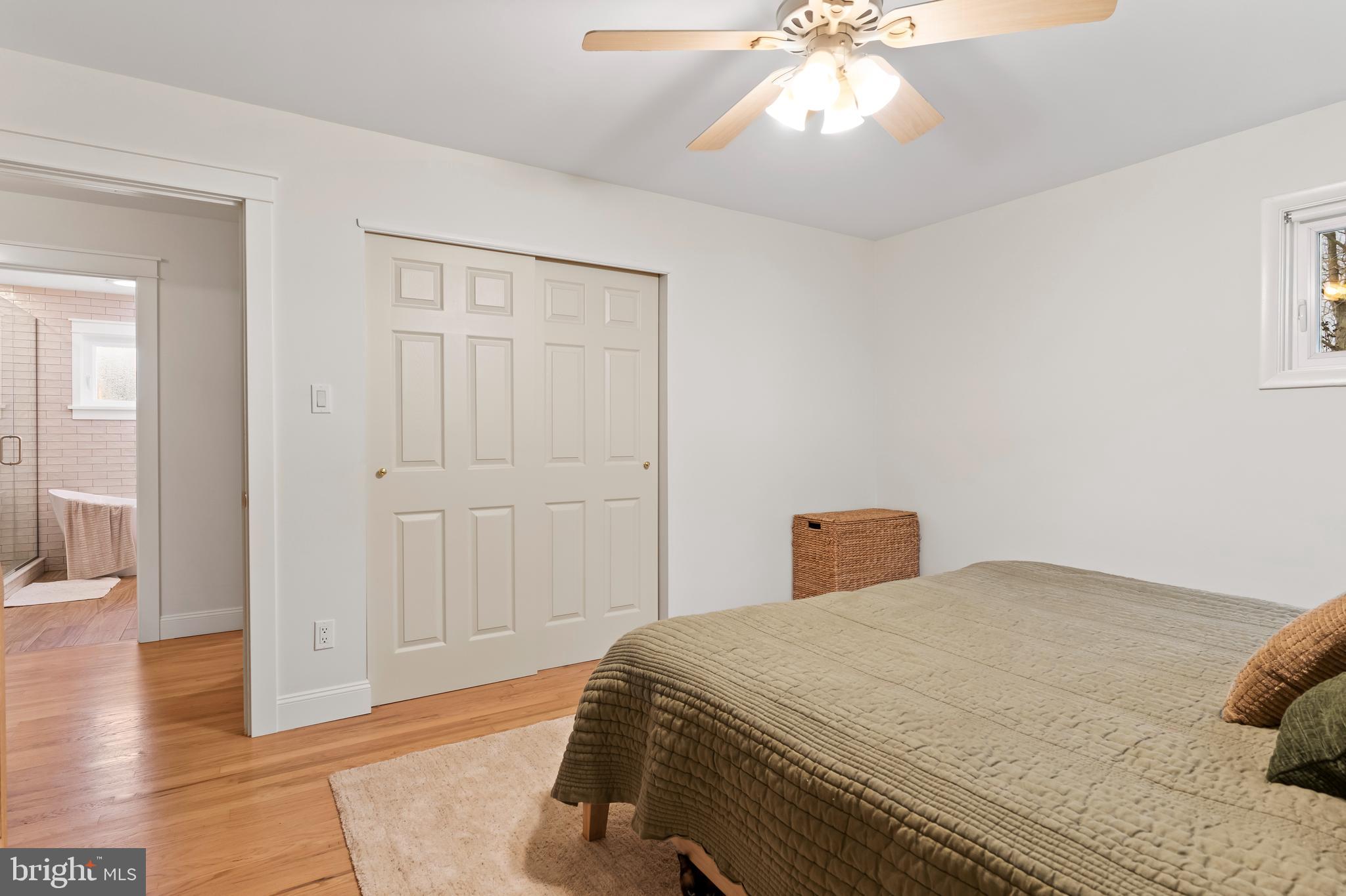 HOLLYWOOD - Residential