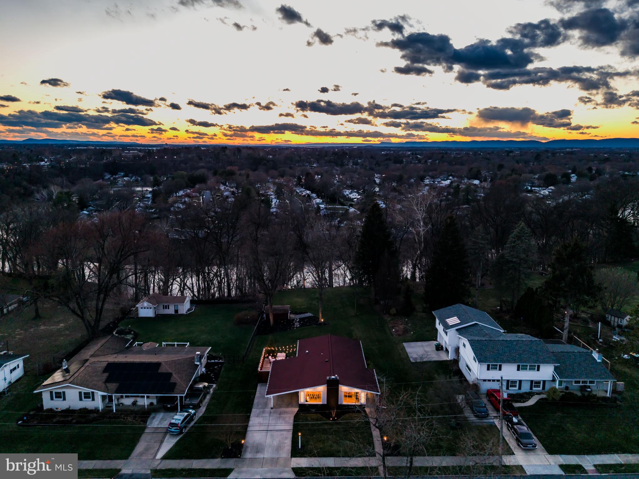 HOLLYWOOD - Residential