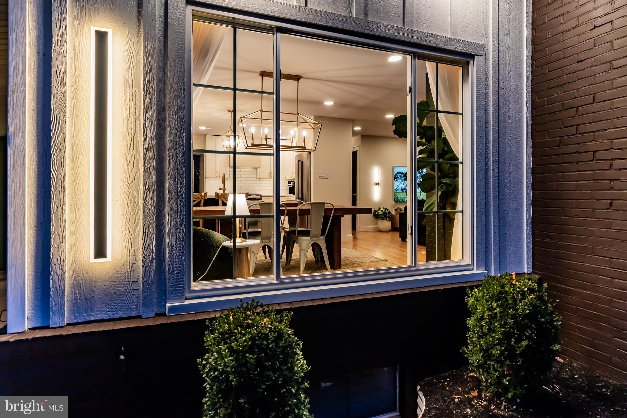 HOLLYWOOD - Residential