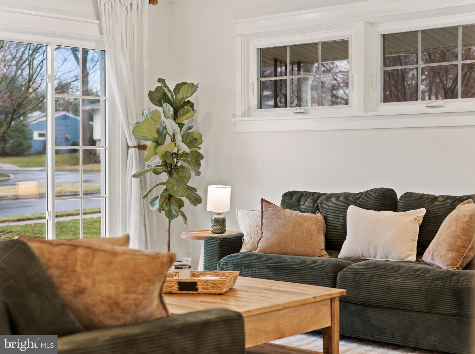 HOLLYWOOD - Residential